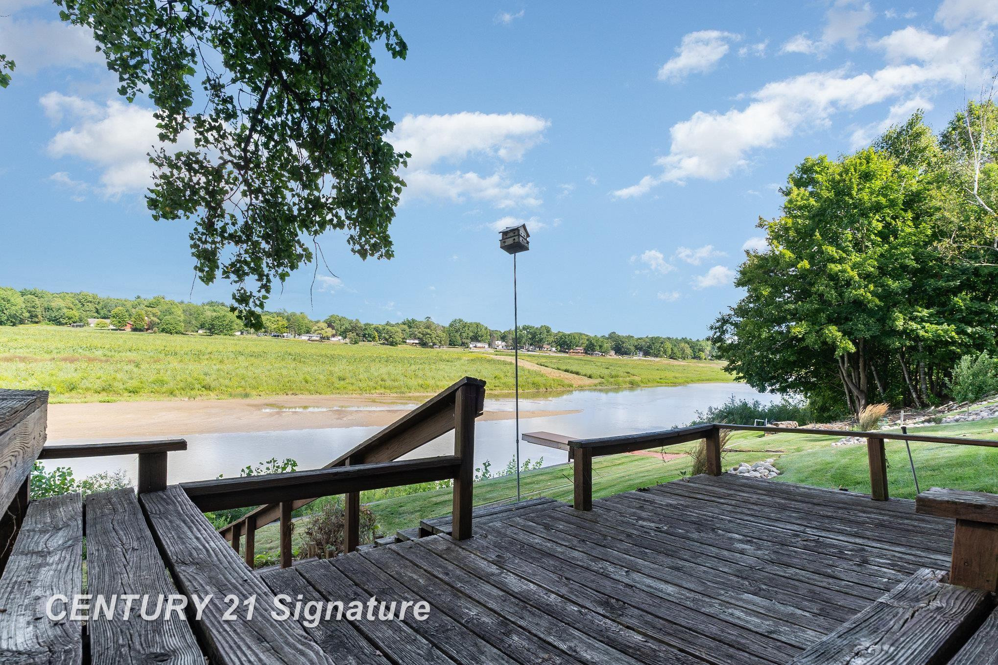 4198 N Francis Shores Avenue, Sanford, MI 48657 — Photo 40