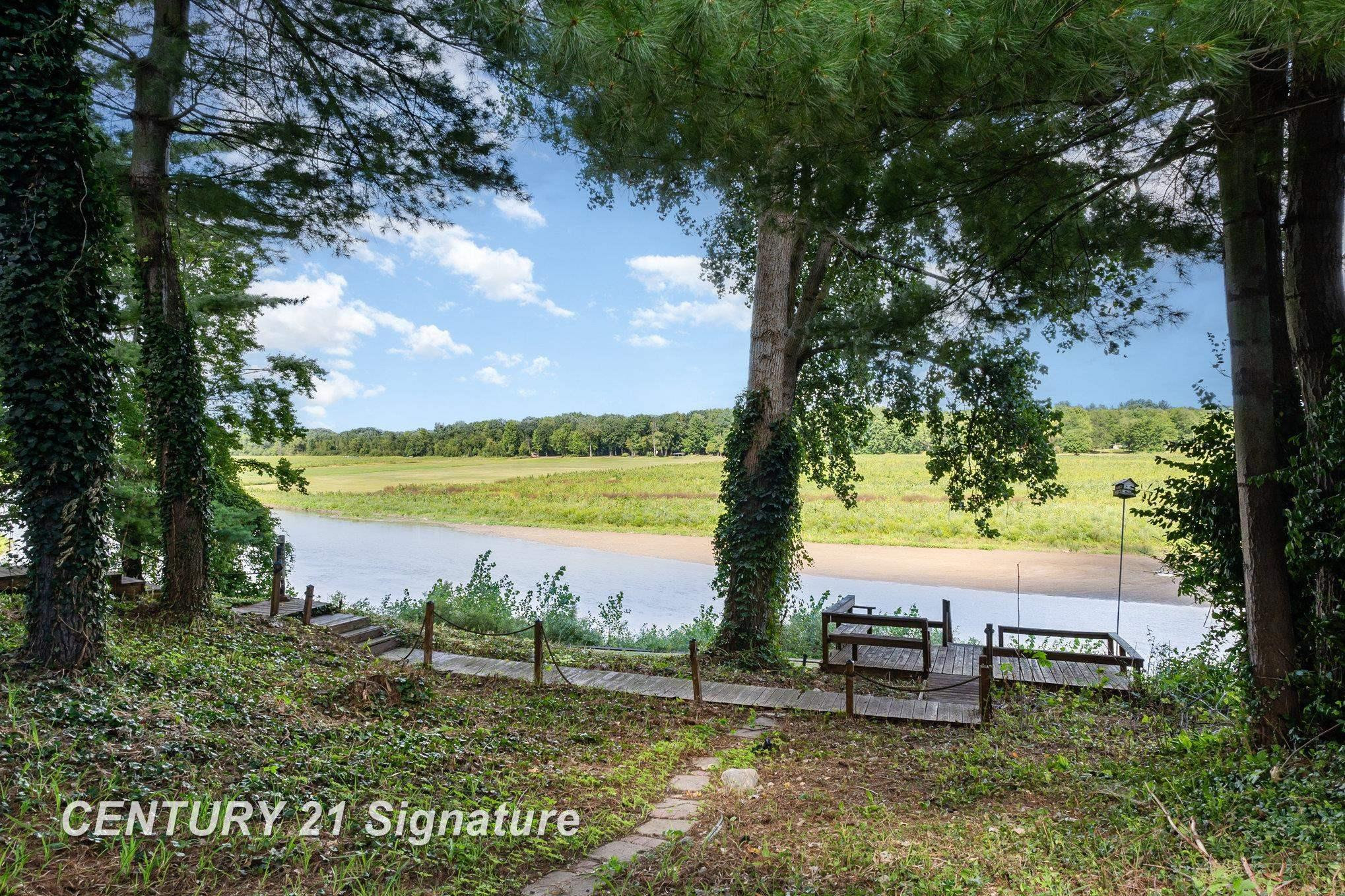 4198 N Francis Shores Avenue, Sanford, MI 48657 — Photo 41