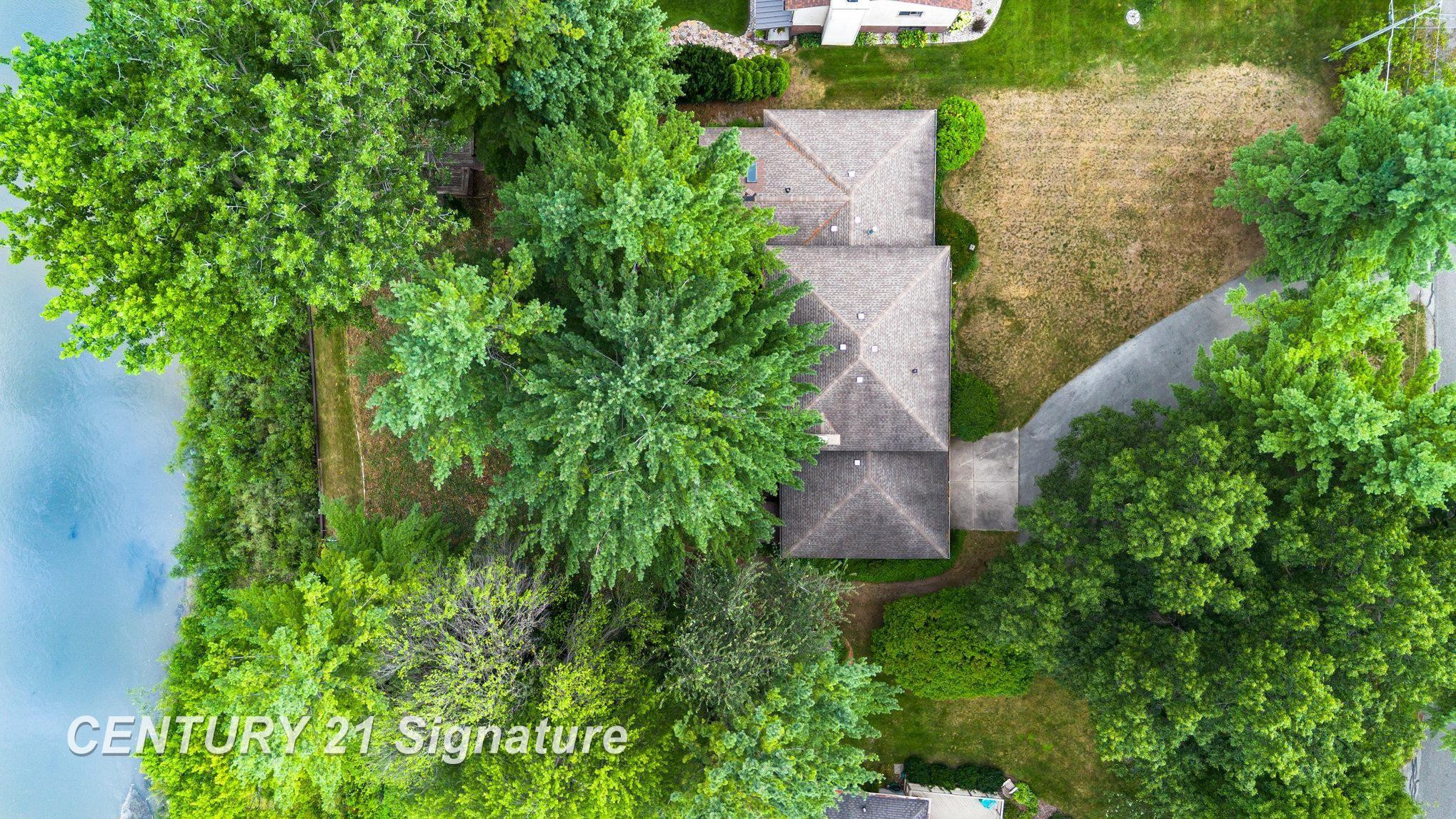 4198 N Francis Shores Avenue, Sanford, MI 48657 — Photo 43