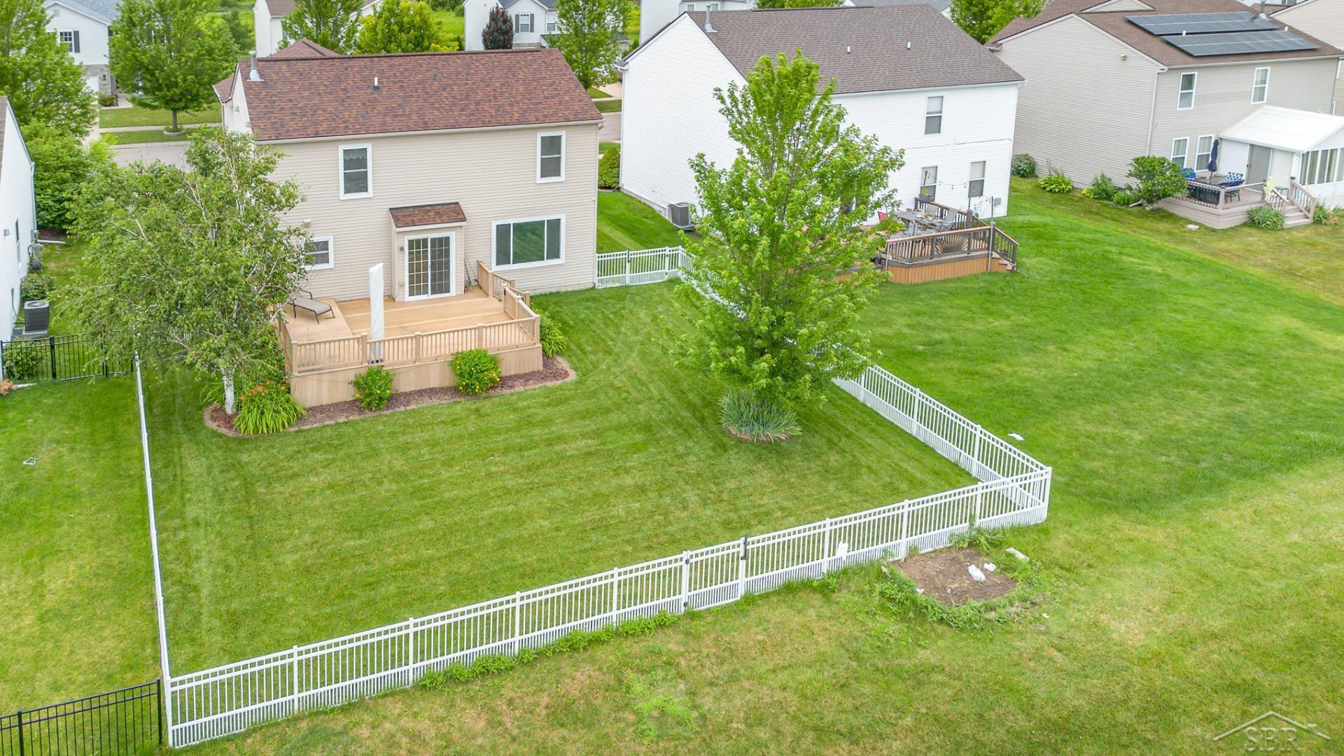 3244 Pine Run Dr Drive, Swartz Creek, MI 48473 — Photo 10