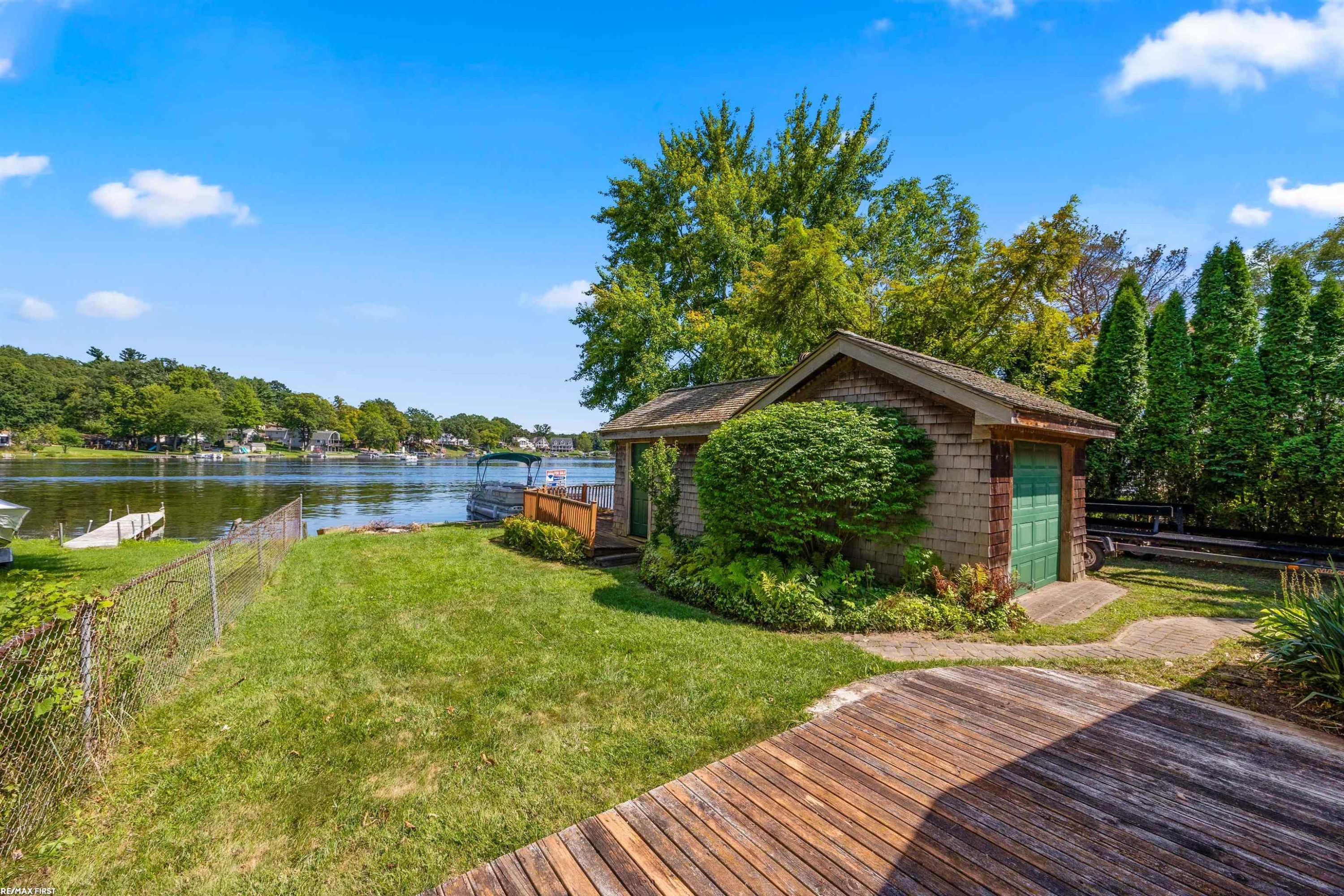 671 Lakeshore Drive, Columbiaville, MI 48421 — Photo 31