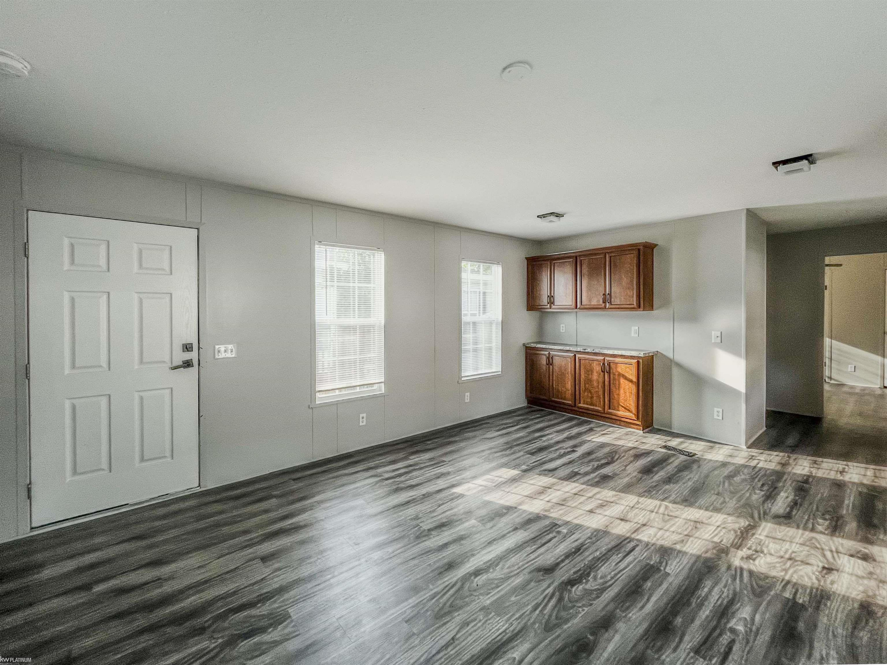 2028 Riverview Drive, MI 48079 — Photo 6