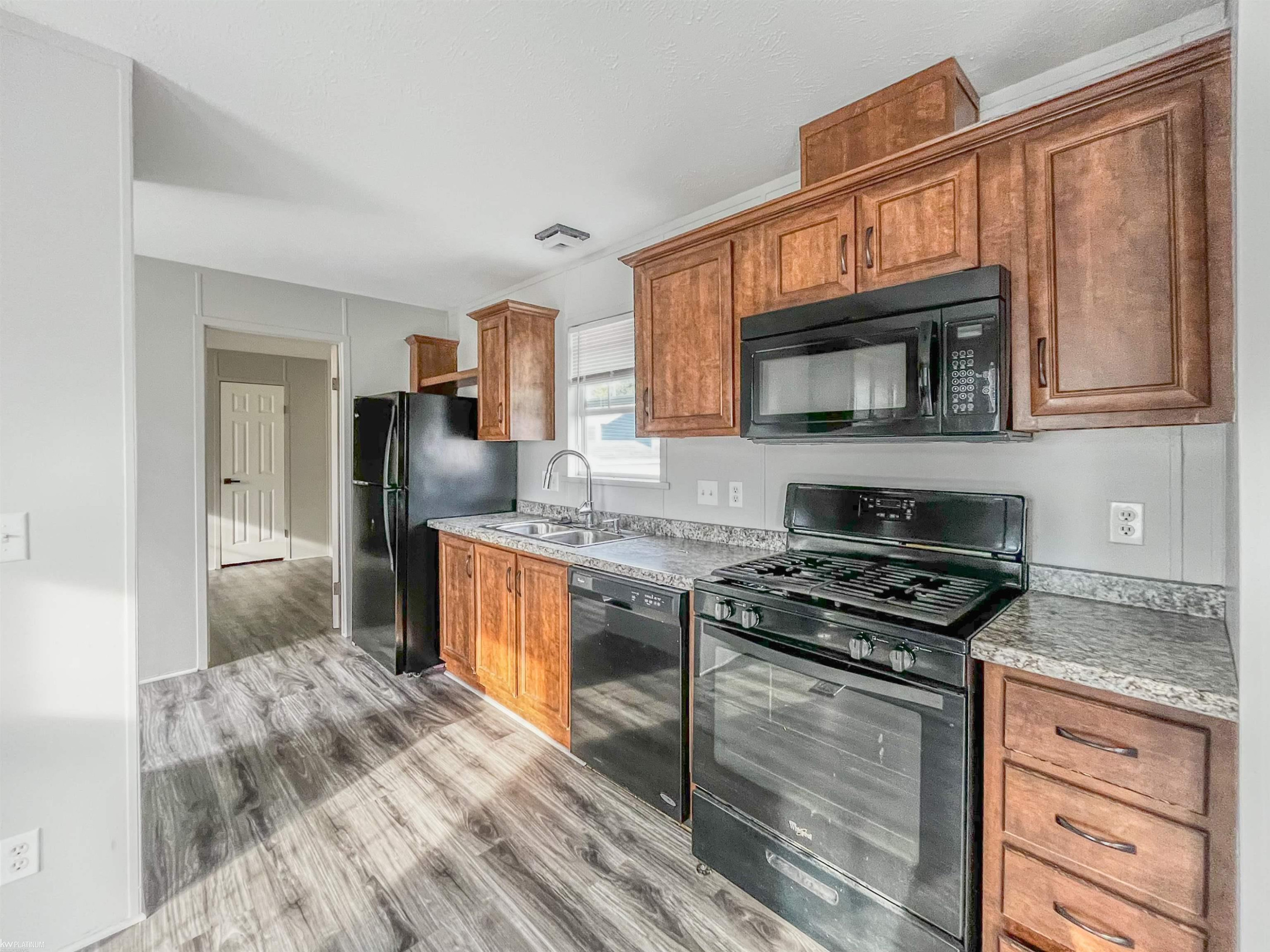 2028 Riverview Drive, MI 48079 — Photo 9