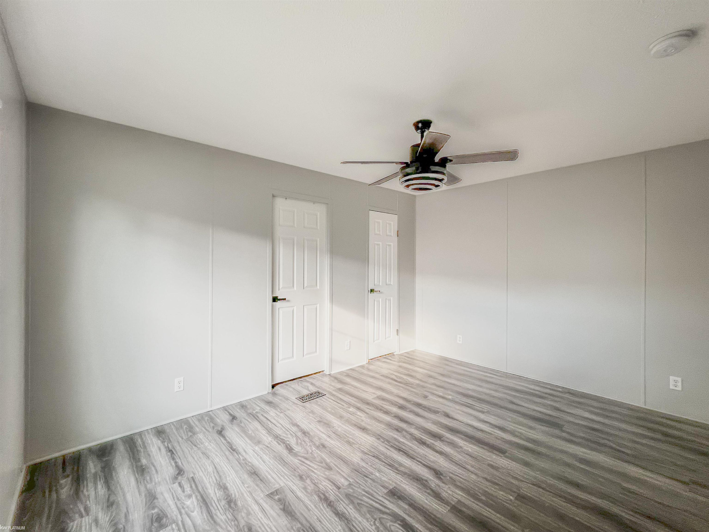 2028 Riverview Drive, MI 48079 — Photo 12