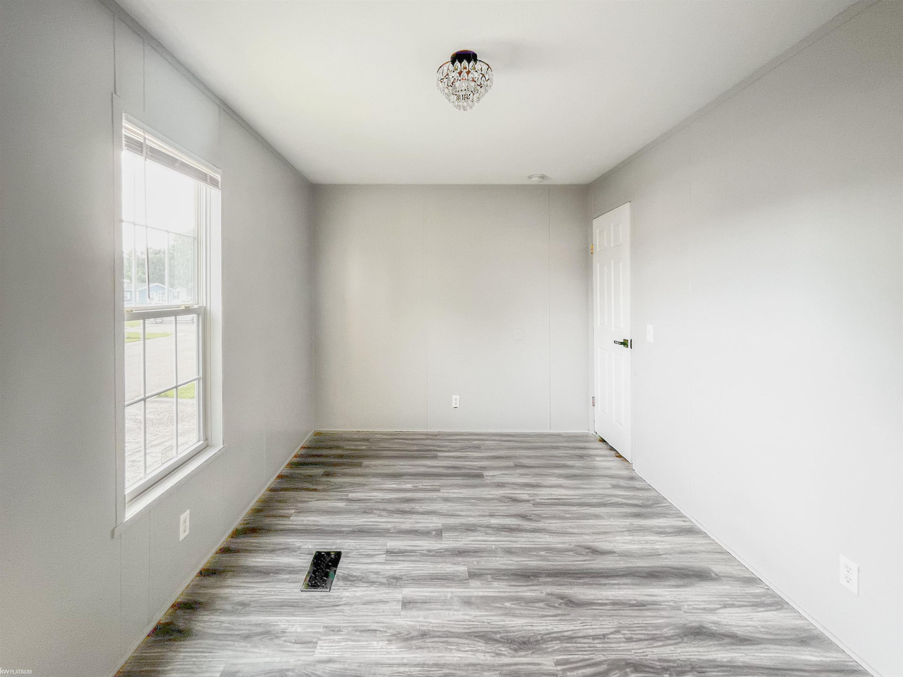 2028 Riverview Drive, MI 48079 — Photo 15