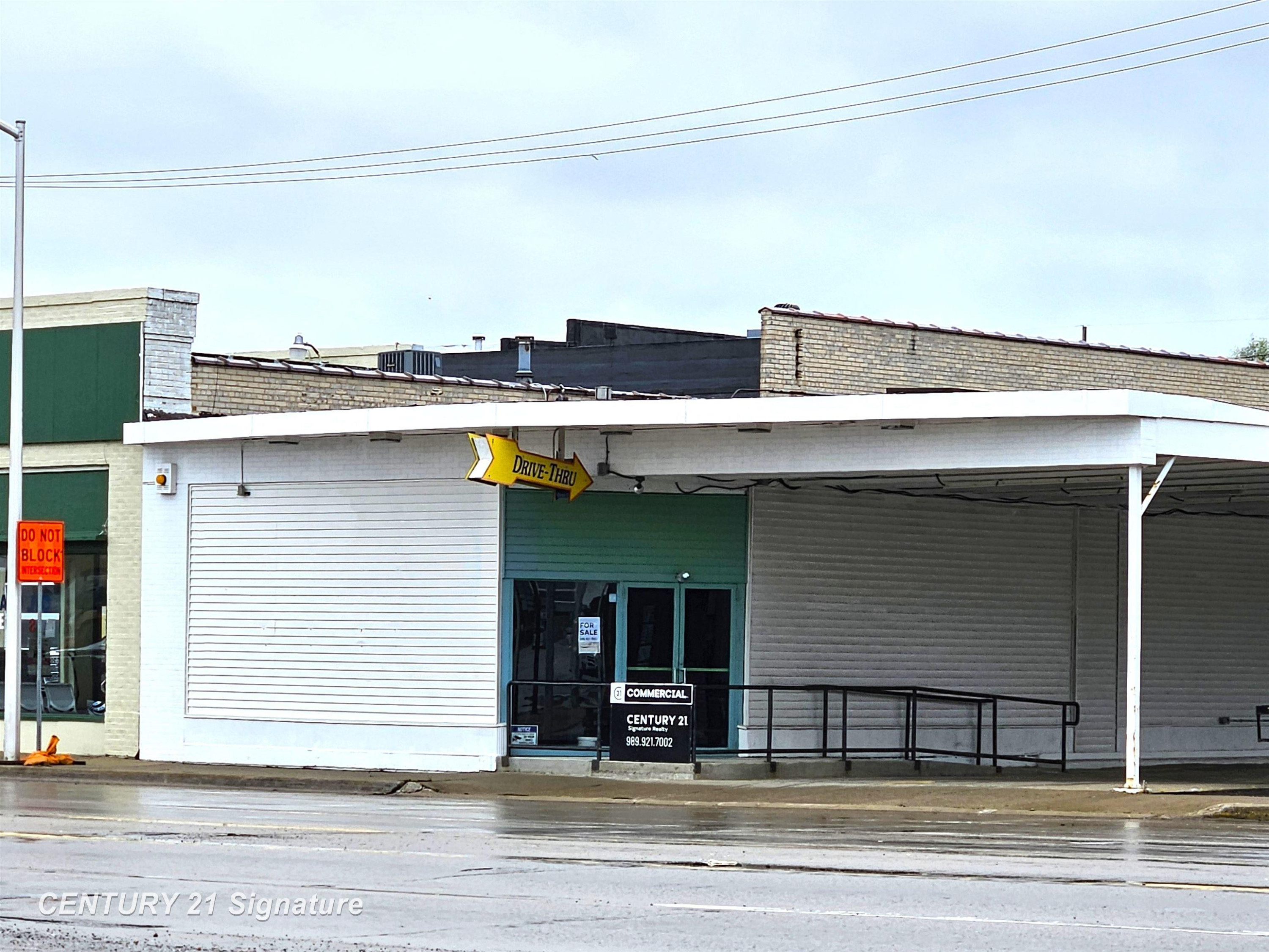 412 Washington Avenue, 415 Adams, Bay City, MI 48708 — Photo 2