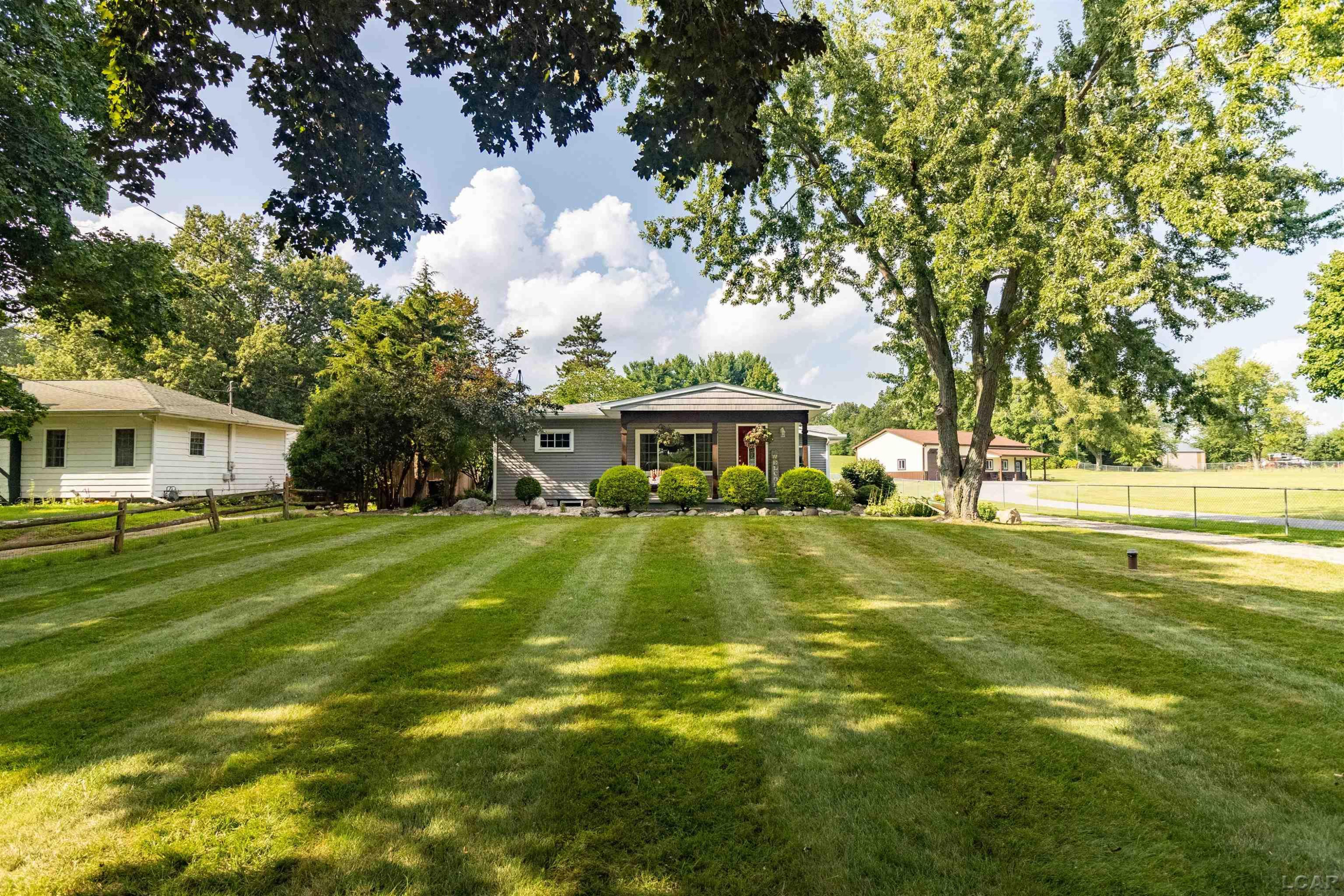 2816 Sharp Road, Adrian, MI 49221 — Photo 2