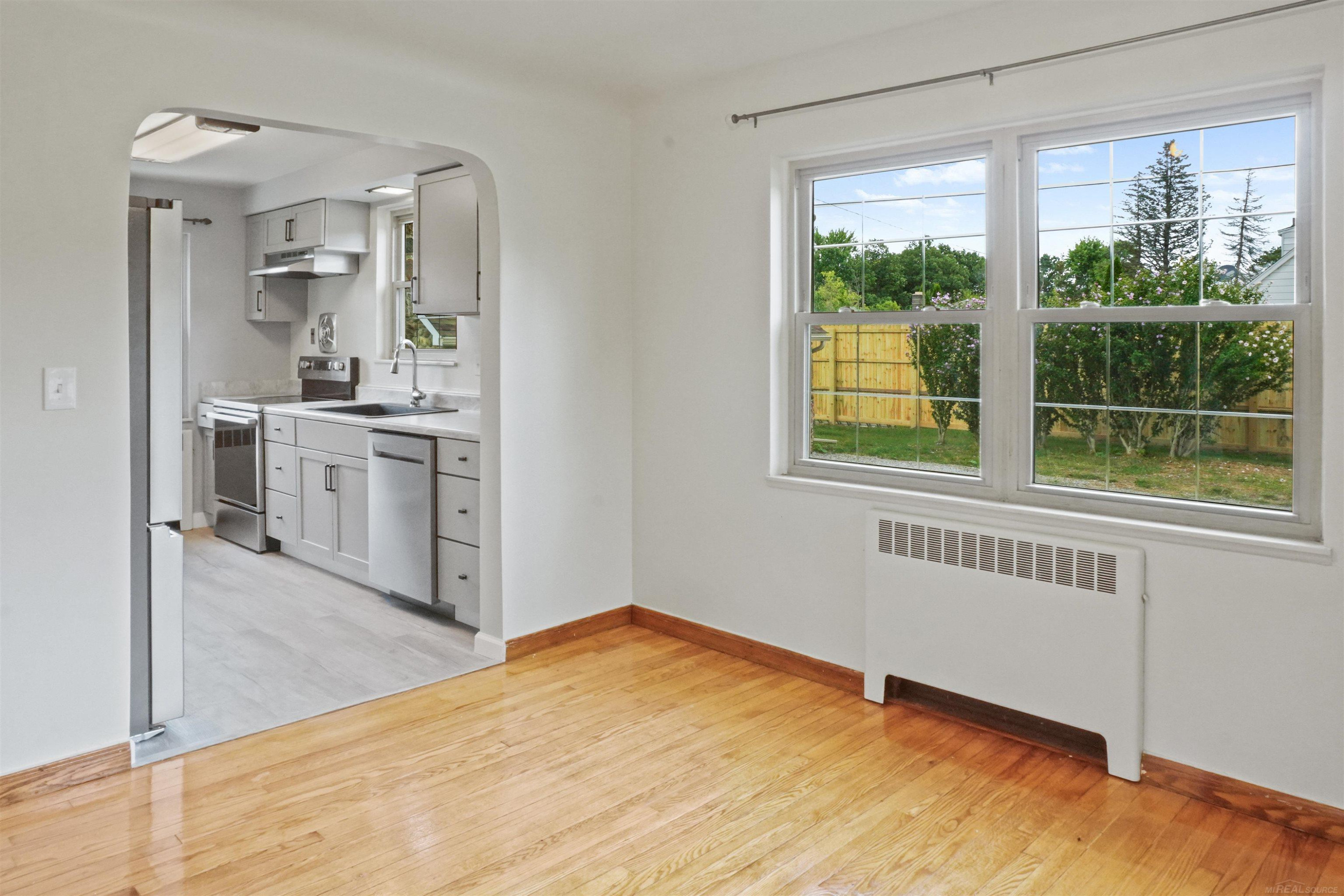 7924 Gratiot Avenue, MI — Photo 12