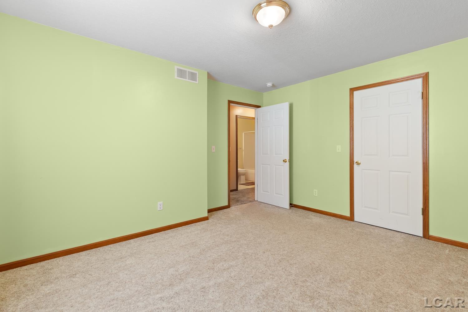 302 Lakewood Drive, Adrian, MI 49221 — Photo 16