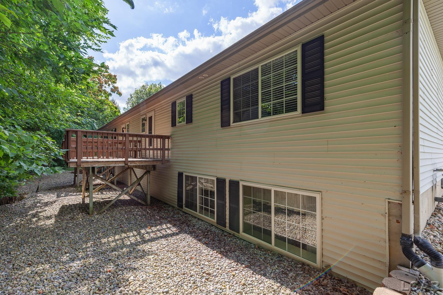302 Lakewood Drive, Adrian, MI 49221 — Photo 31