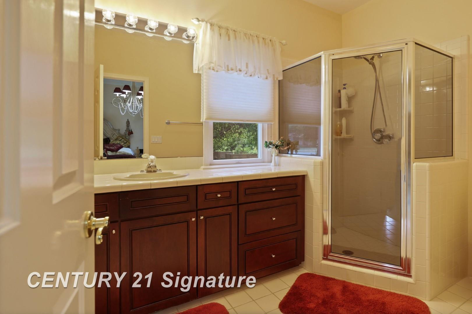 11372 Lake Circle Drive, Saginaw, MI 48609 — Photo 38