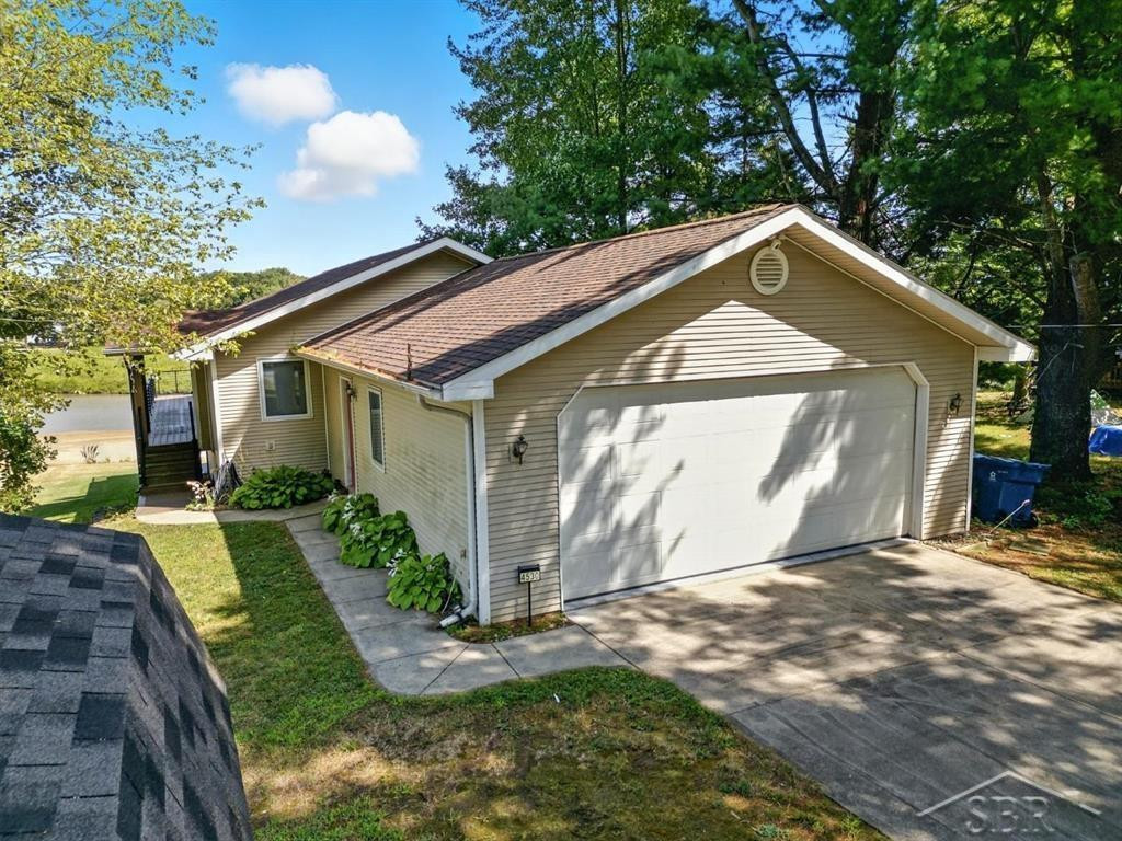 4530 N Verity Road, Sanford, MI 48657 — Photo 3