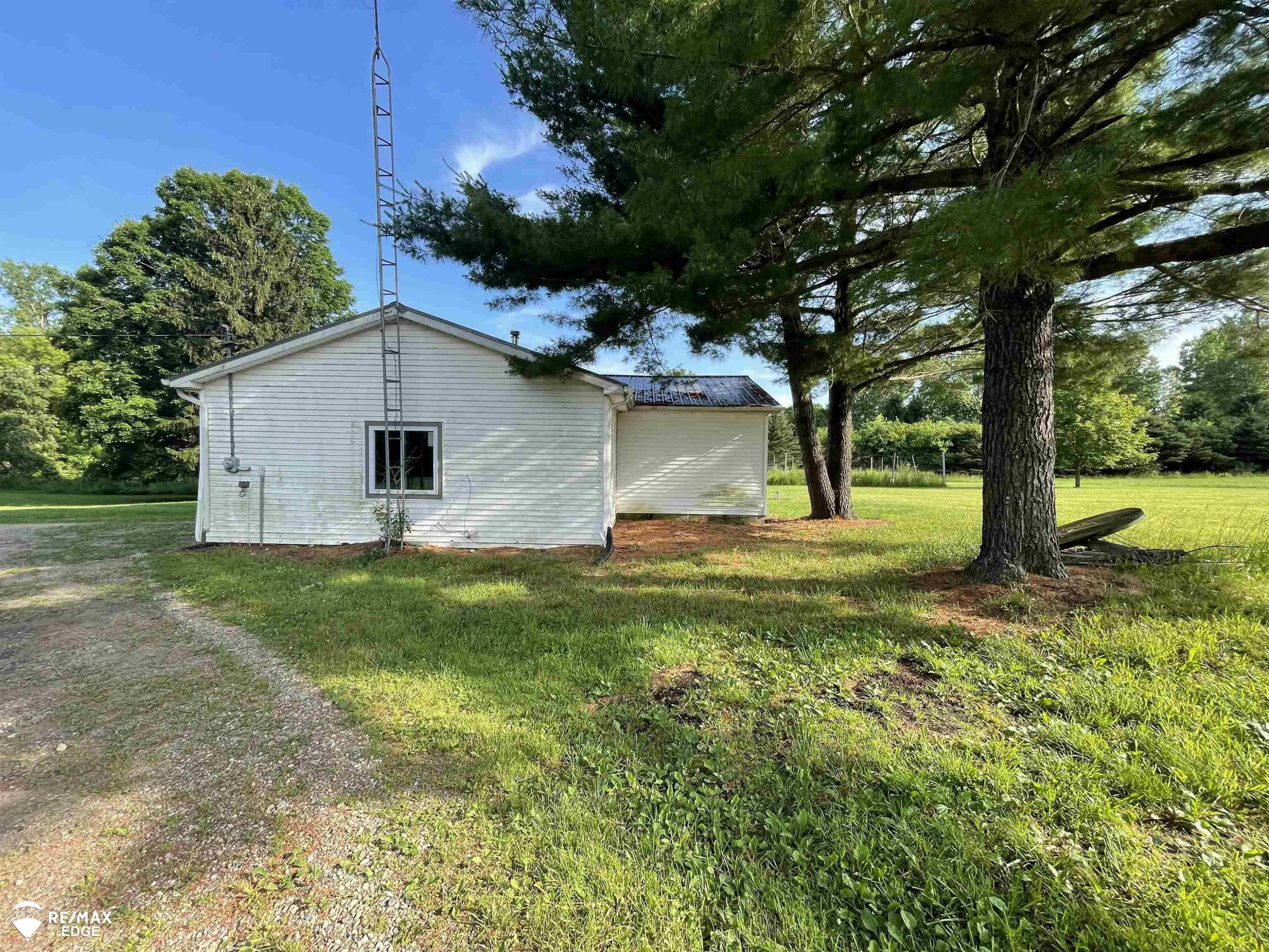 6241 Oliver Road, Fostoria, MI 48435 — Photo 28