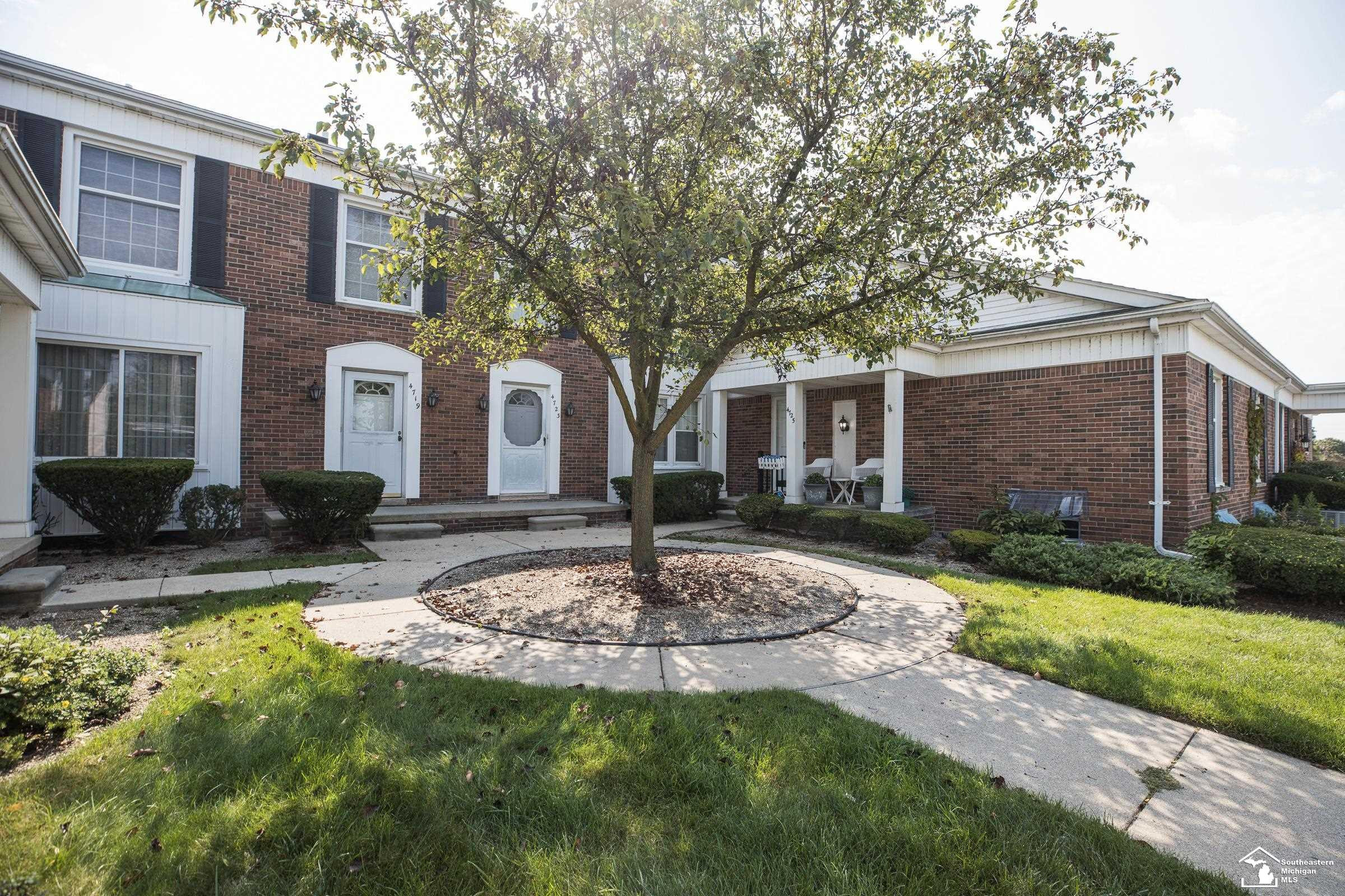 4725 Leisure Lane, Trenton, MI 48183 — Photo 2