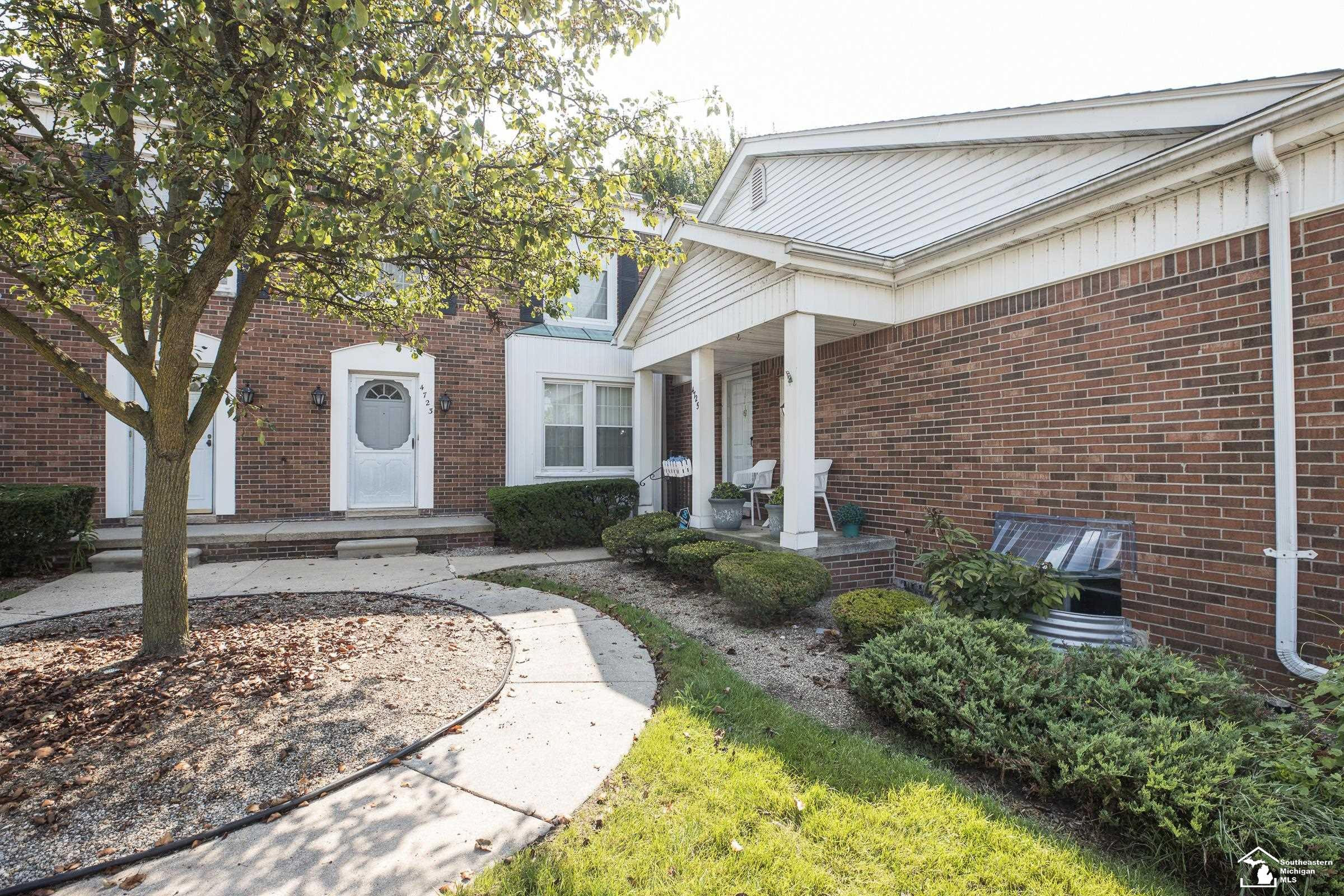 4725 Leisure Lane, Trenton, MI 48183 — Photo 4