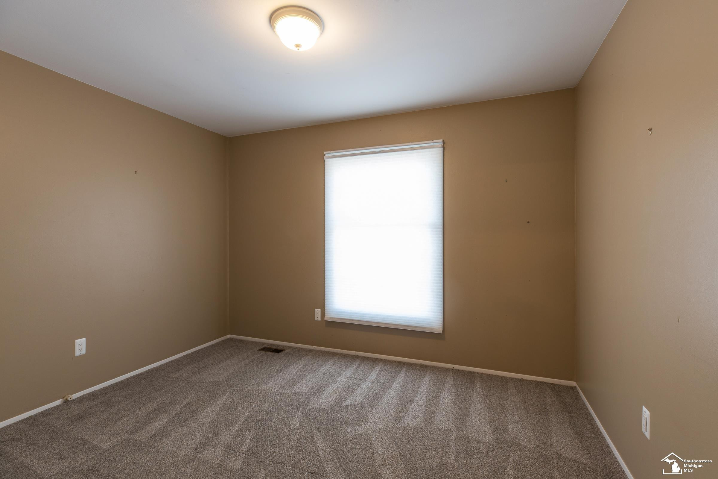 4725 Leisure Lane, Trenton, MI 48183 — Photo 22