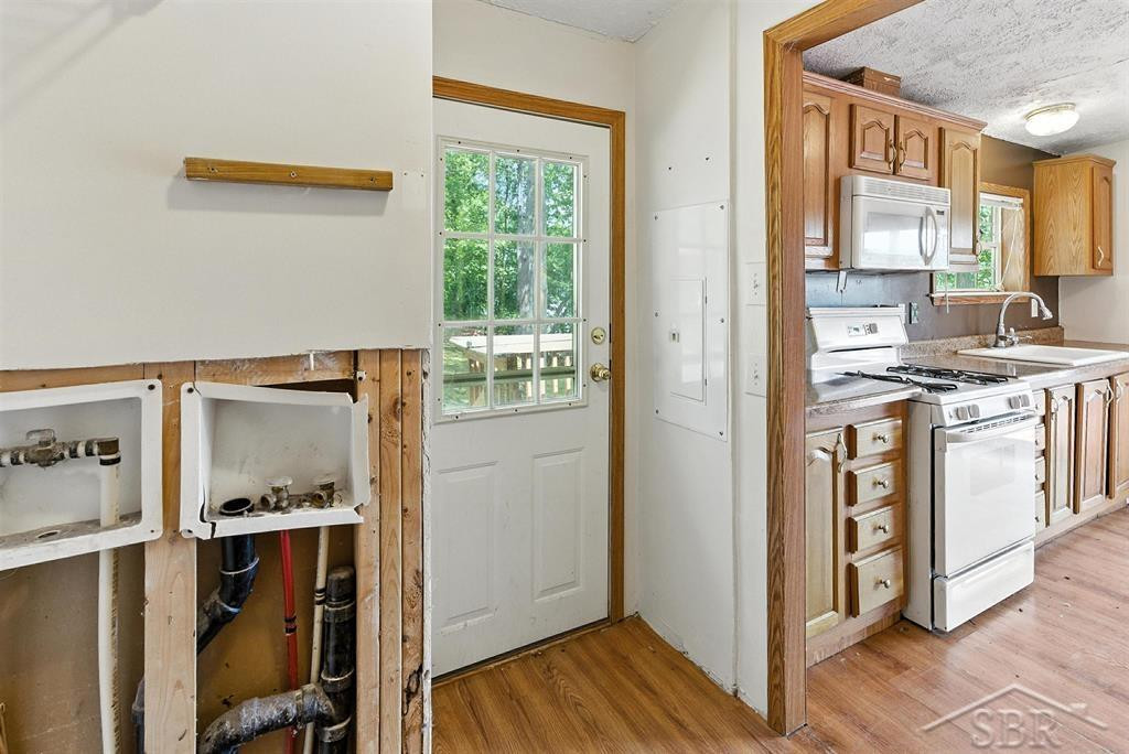 1986 S Hillcrest Drive, Lake, MI 48632 — Photo 13