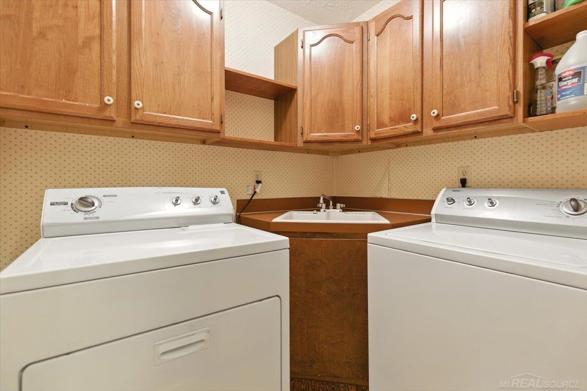 4467 Copperhill Drive, Okemos, MI 48864 — Photo 27