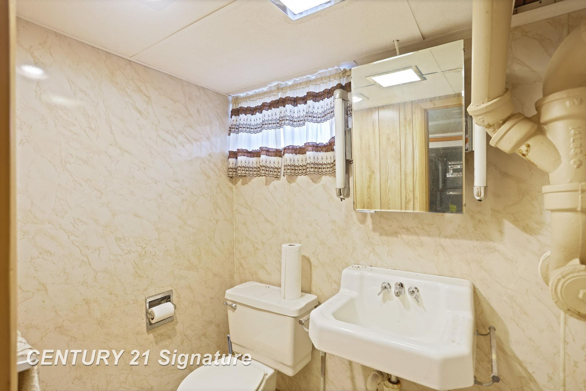 3741 Tittabawassee Road, Saginaw, MI 48604 — Photo 13