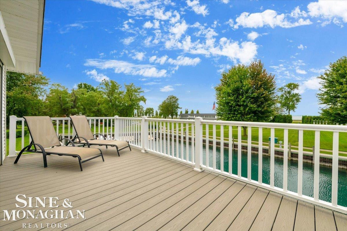 9675 S Channel Drive, MI 48028 — Photo 12