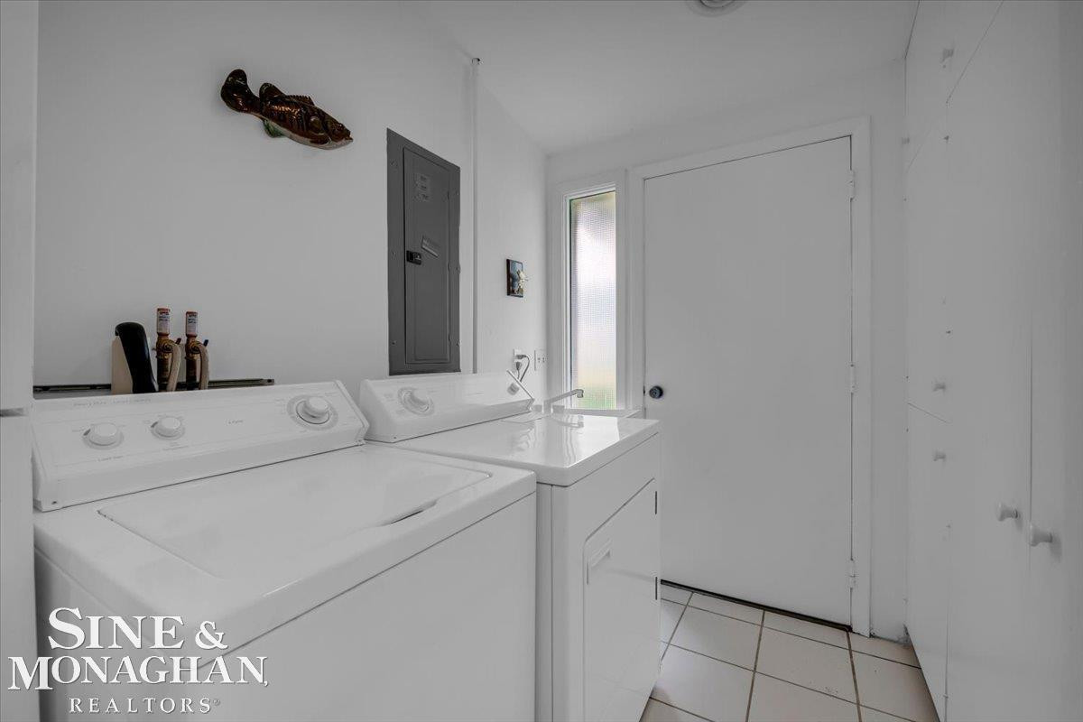 9675 S Channel Drive, MI 48028 — Photo 44