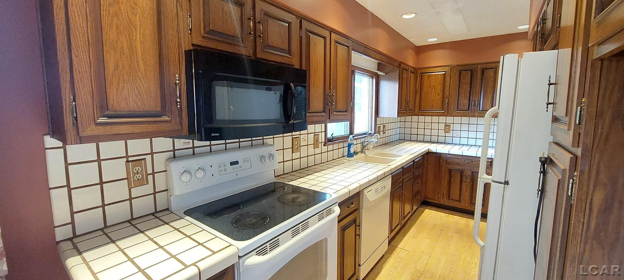 9875 Stoddard Road, Adrian, MI 49221 — Photo 32