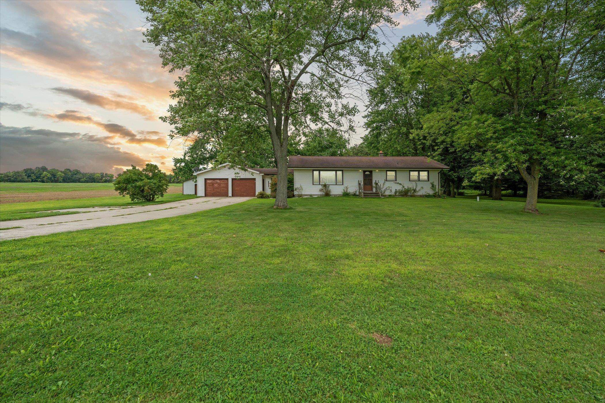 6002 S State Road, Bancroft, MI 48414 — front exterior