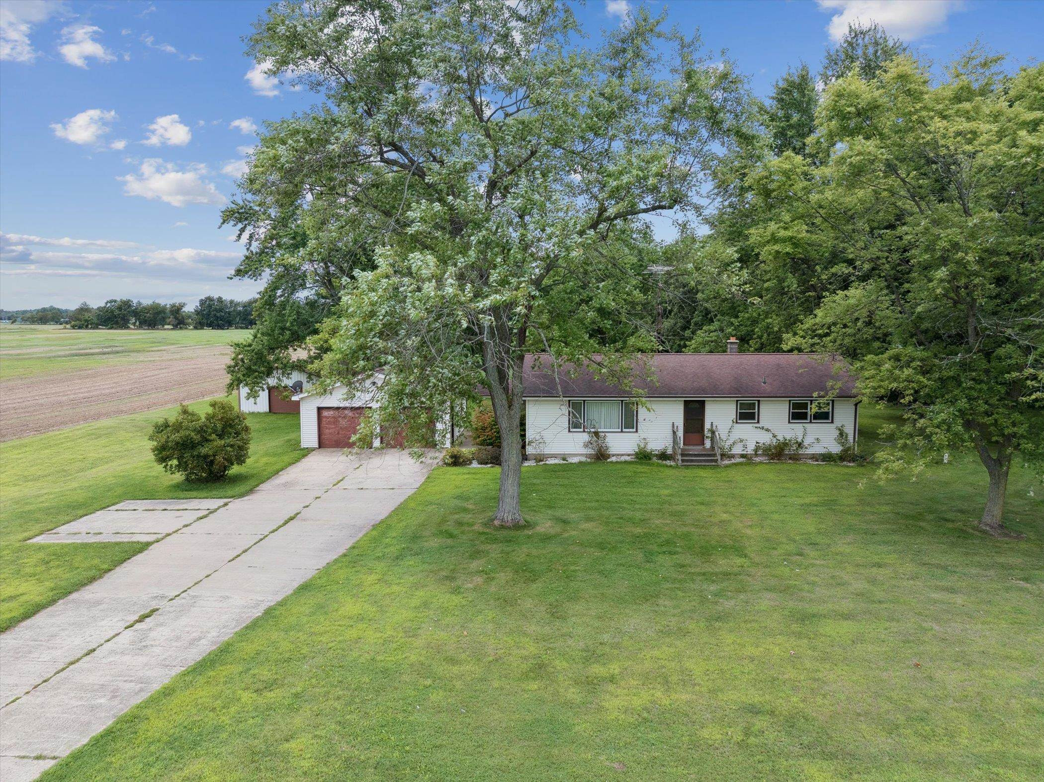 6002 S State Road, Bancroft, MI 48414 — Photo 2