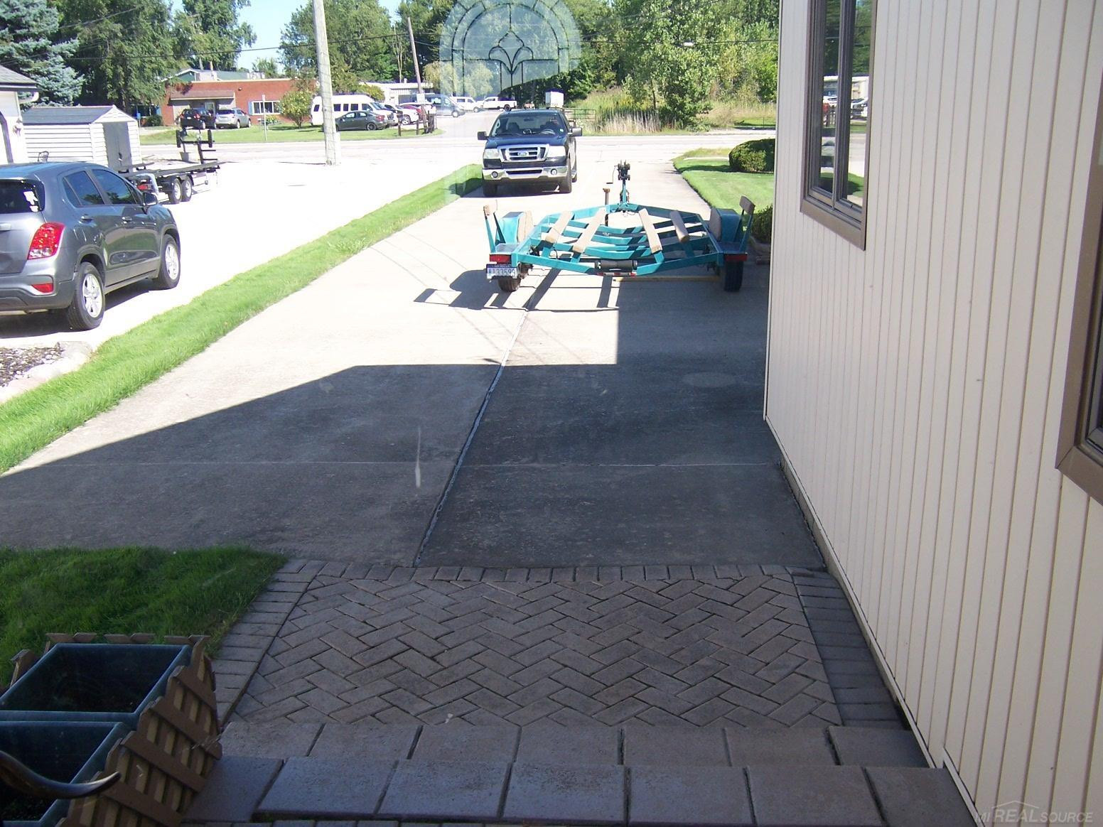 9965 Dixie Highway Road, MI — Photo 46