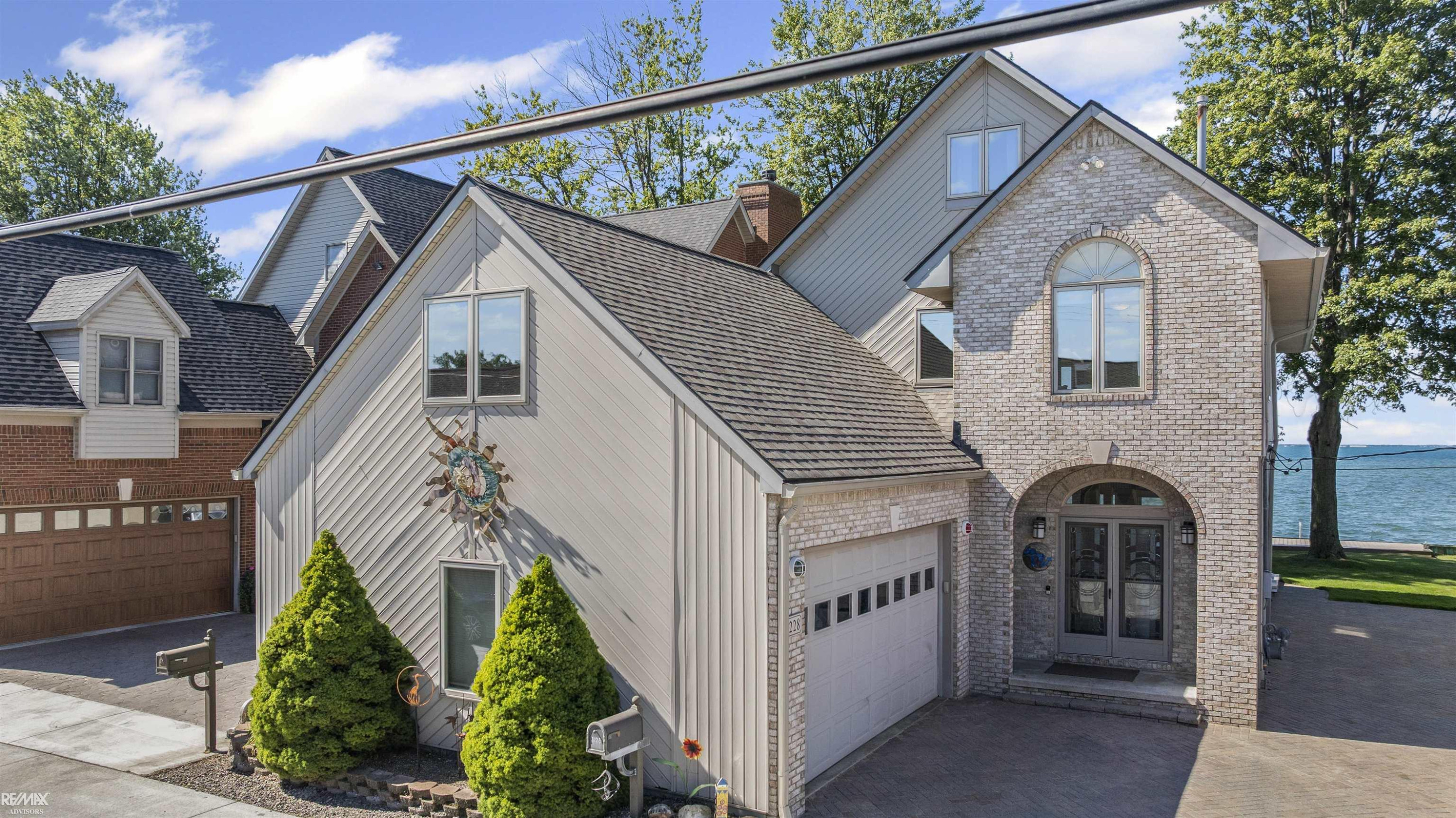 8228 Long Island Court, MI — Photo 4