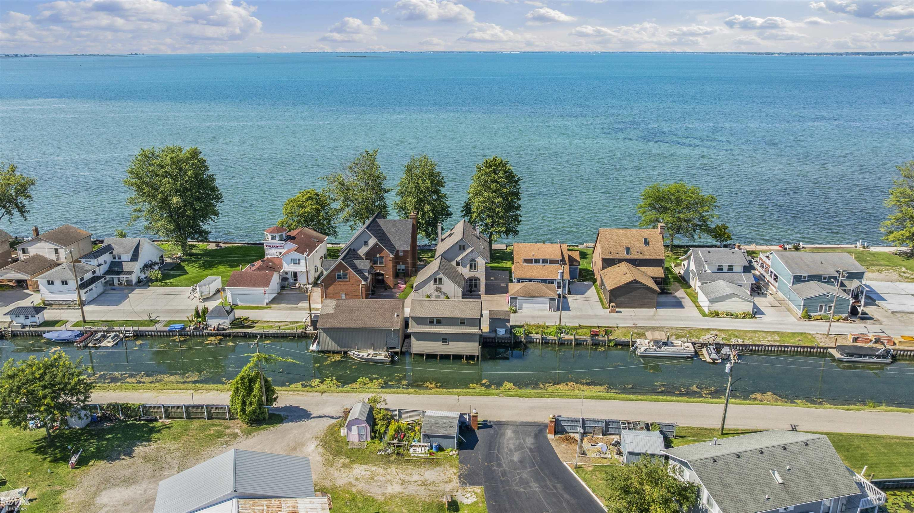 8228 Long Island Court, MI — Photo 12