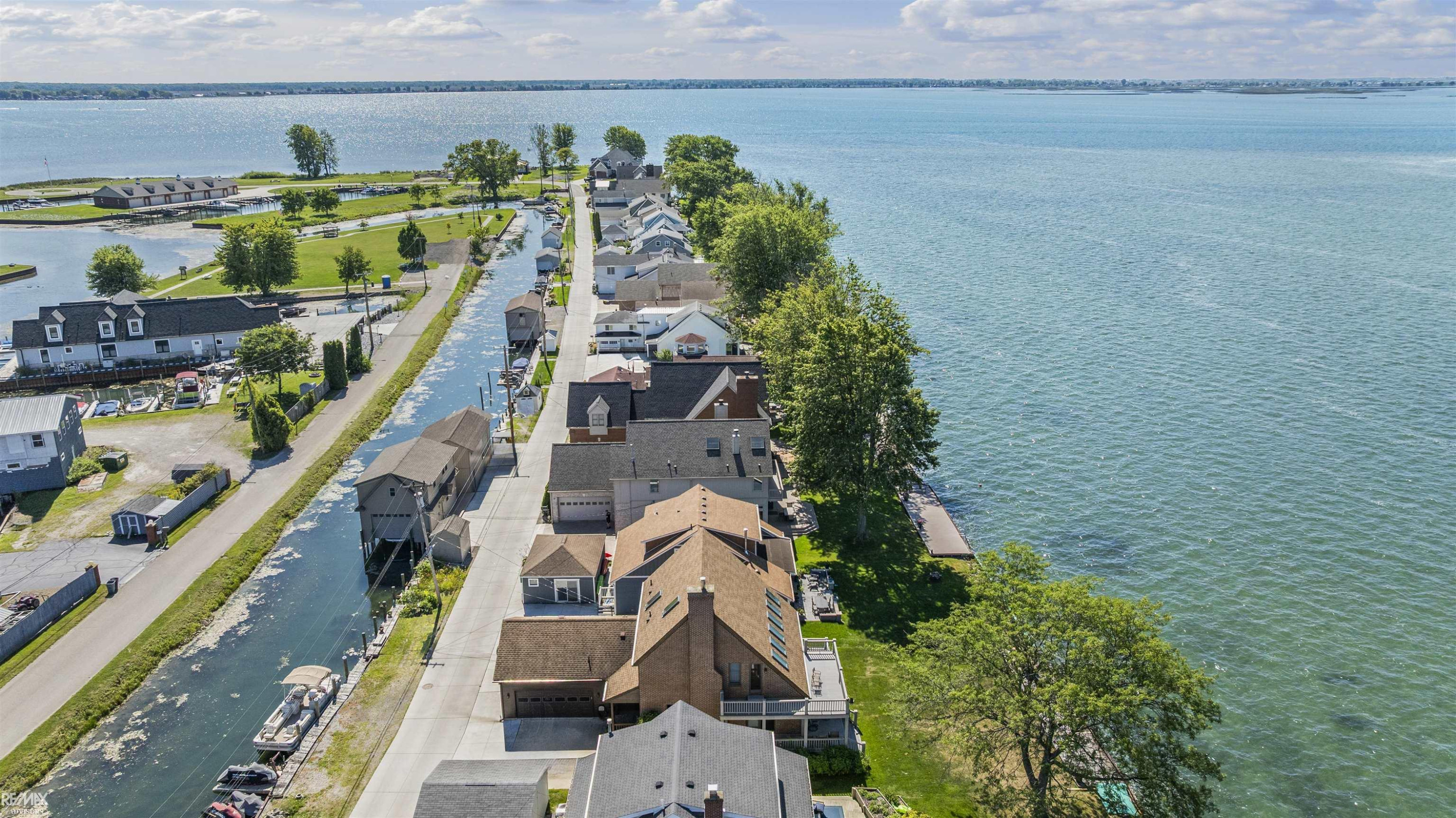 8228 Long Island Court, MI — Photo 14
