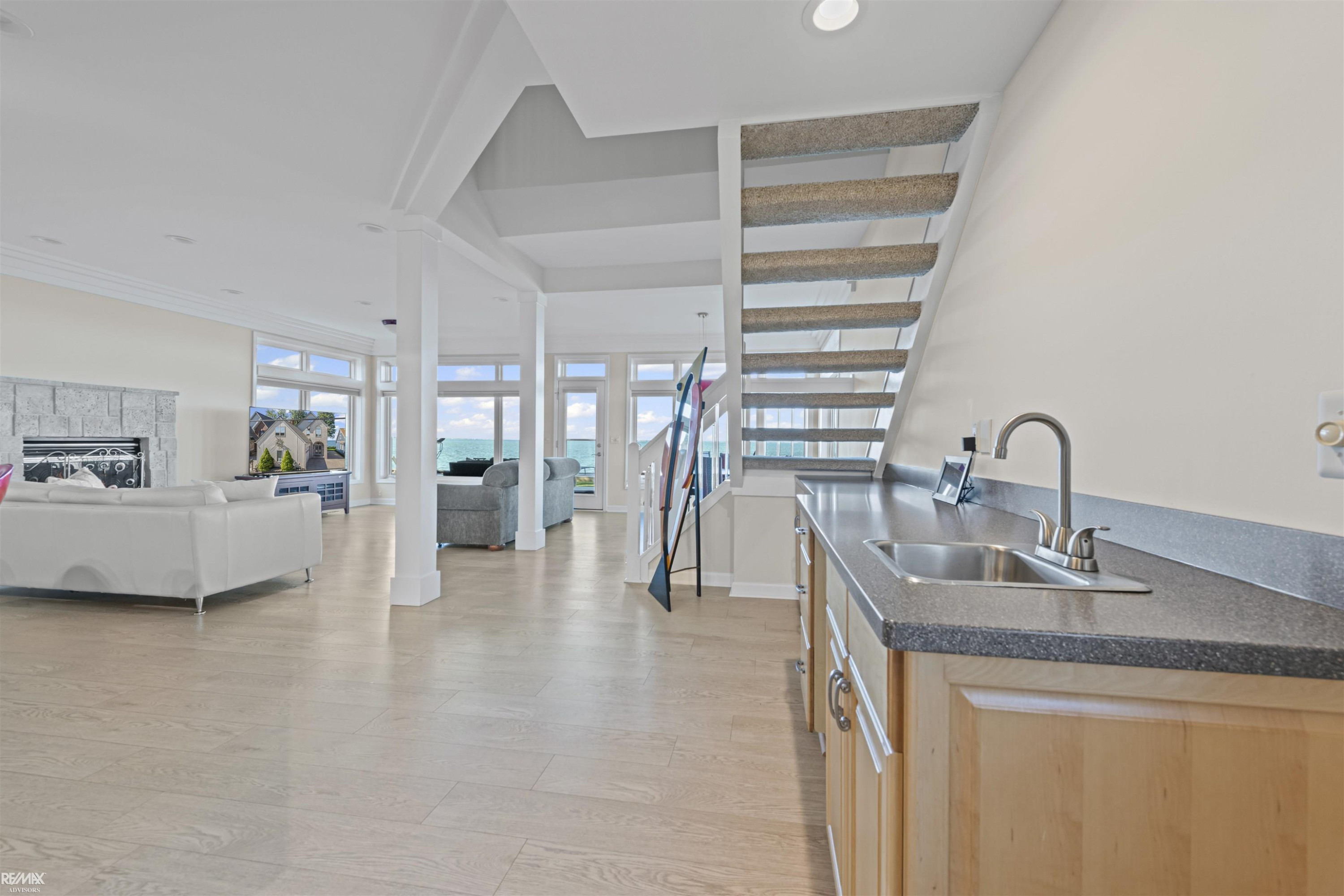 8228 Long Island Court, MI — Photo 21