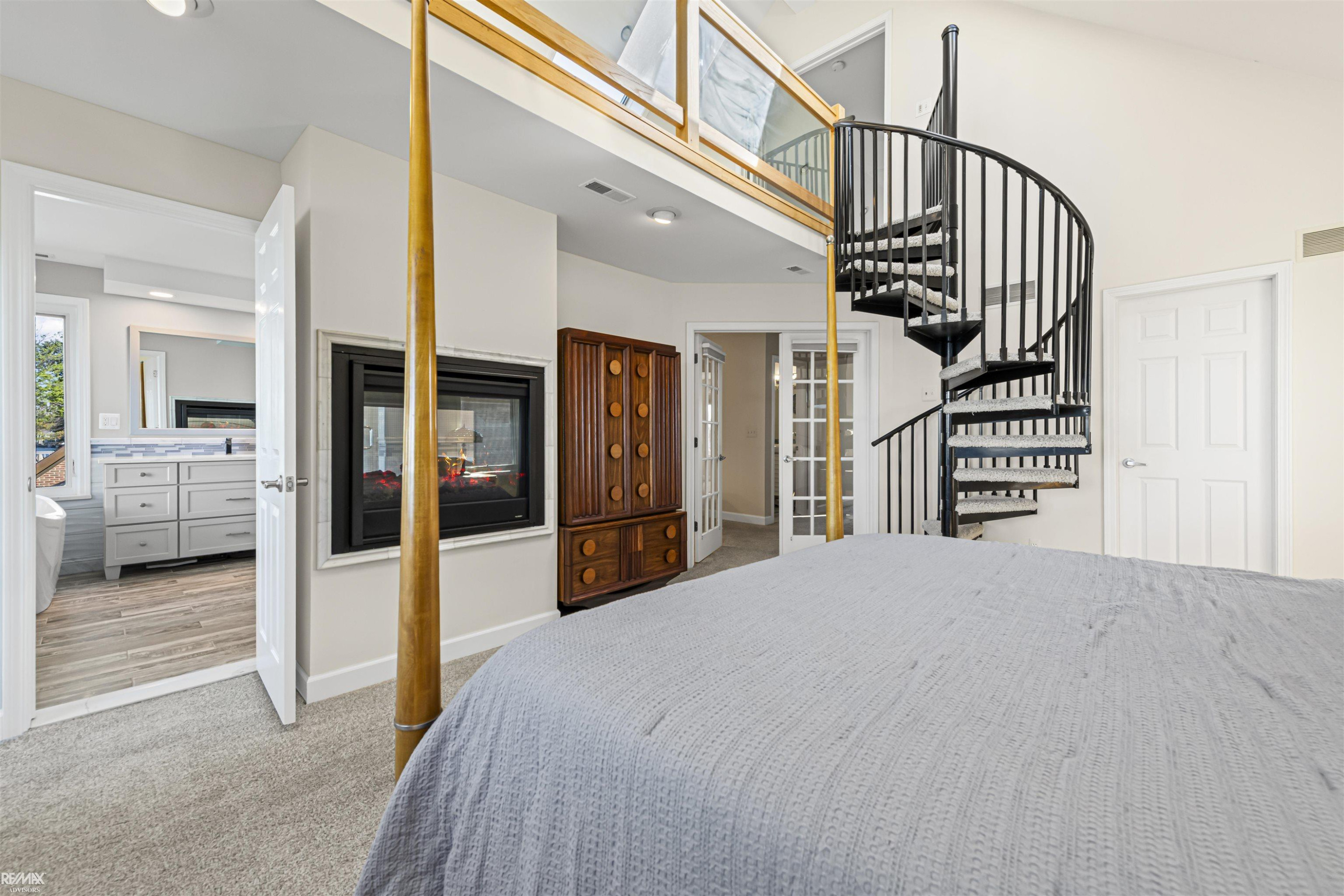 8228 Long Island Court, MI — Photo 38