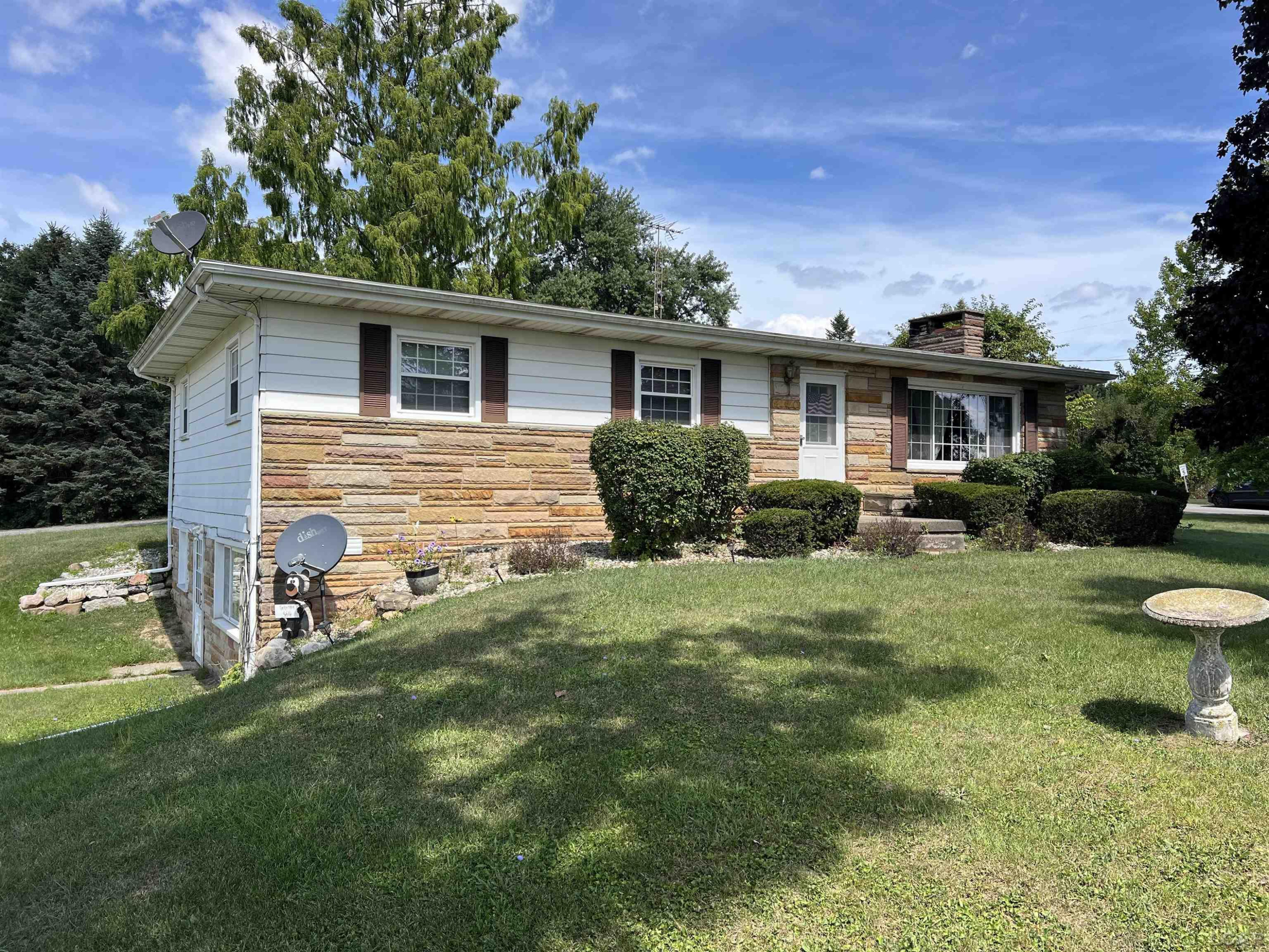 4790 W Cadmus Road, Adrian, MI 49221 — front exterior