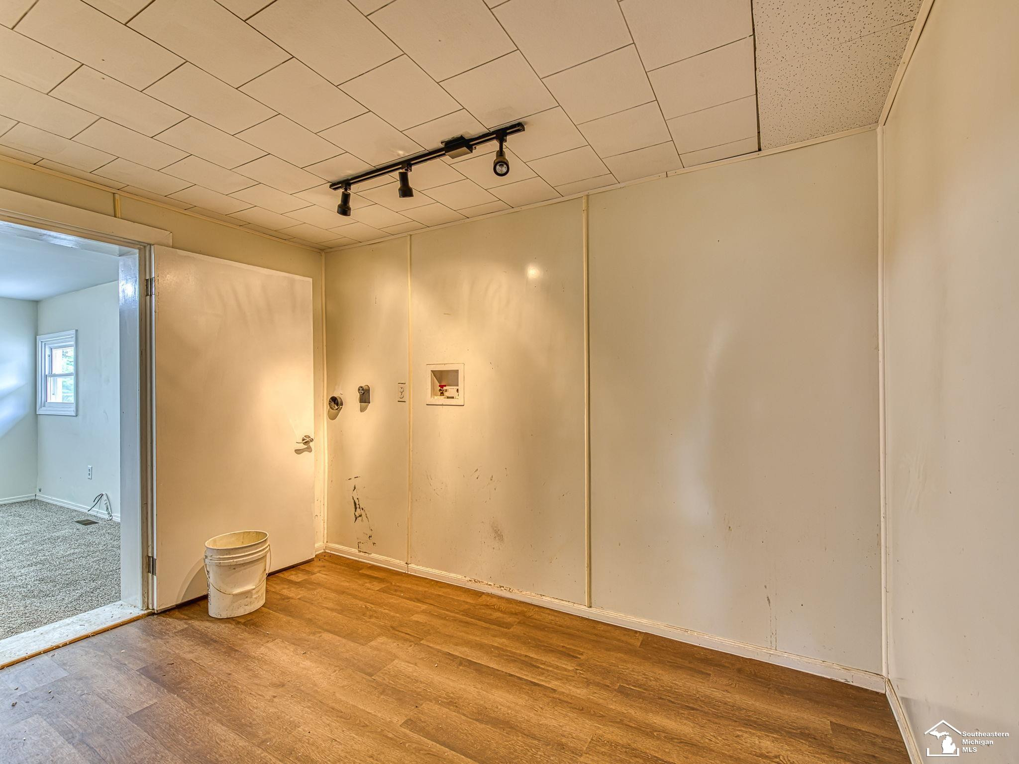 8706 Abbey Road, Jackson, MI 49201 — Photo 17
