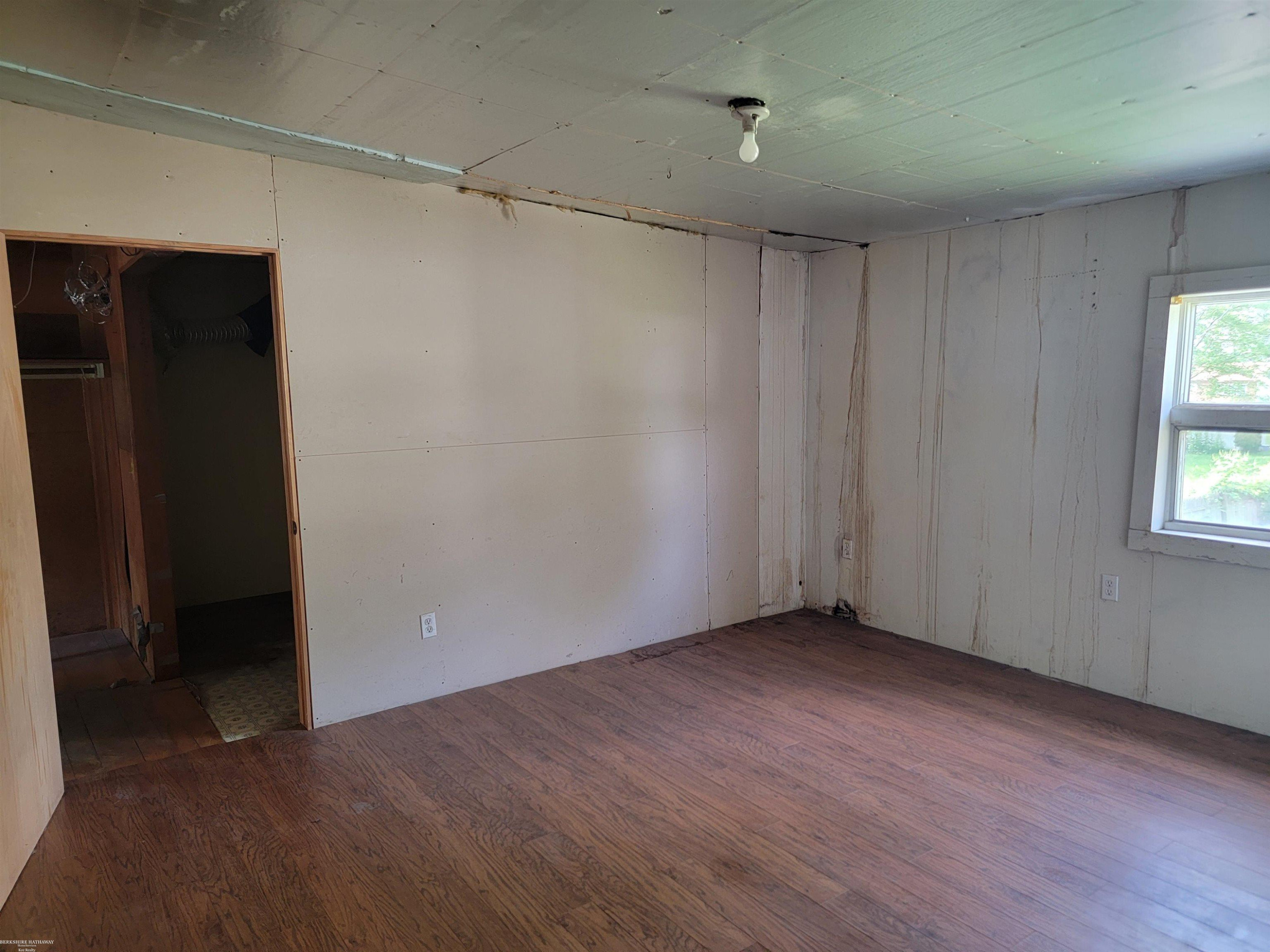 199 Lacroix Street, MI 48028 — Photo 8