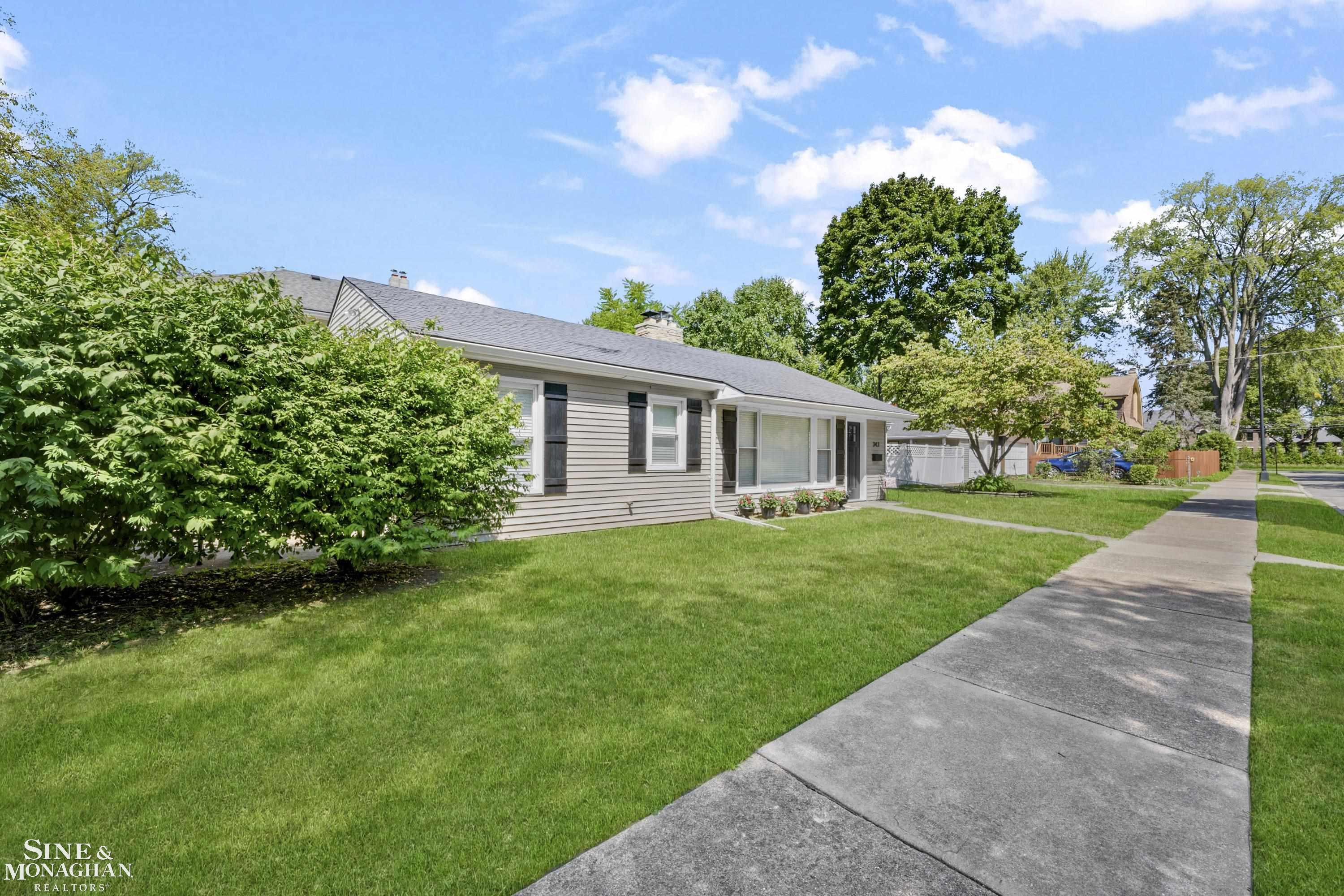 343 Beaupre Avenue, Grosse Pointe Farms, MI 48236 — Photo 38