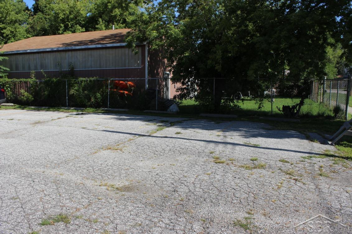 512 Germania Avenue, Bay City, MI 48706 — Photo 11