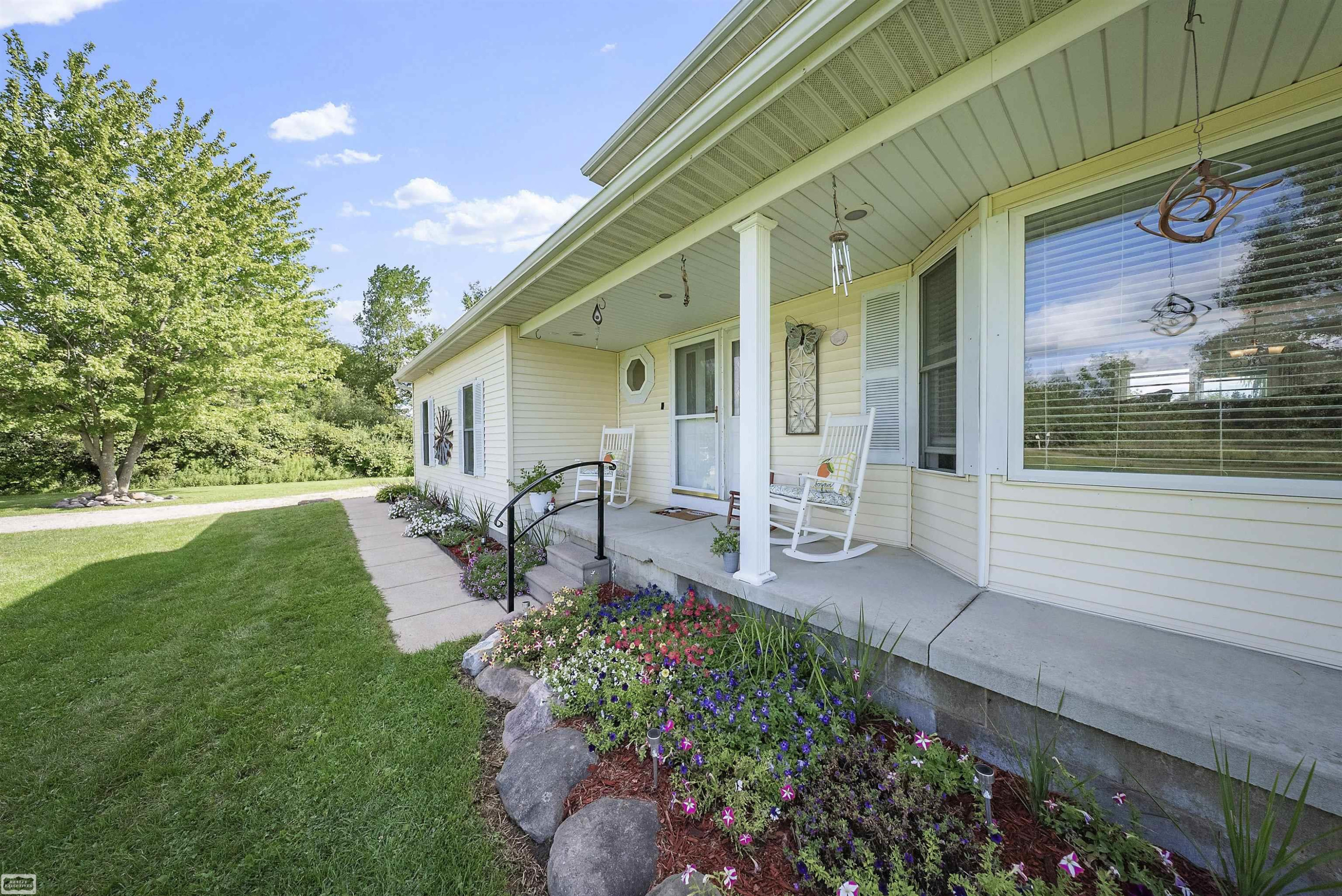 350 N Doran Road, Imlay City, MI 48444 — Photo 3