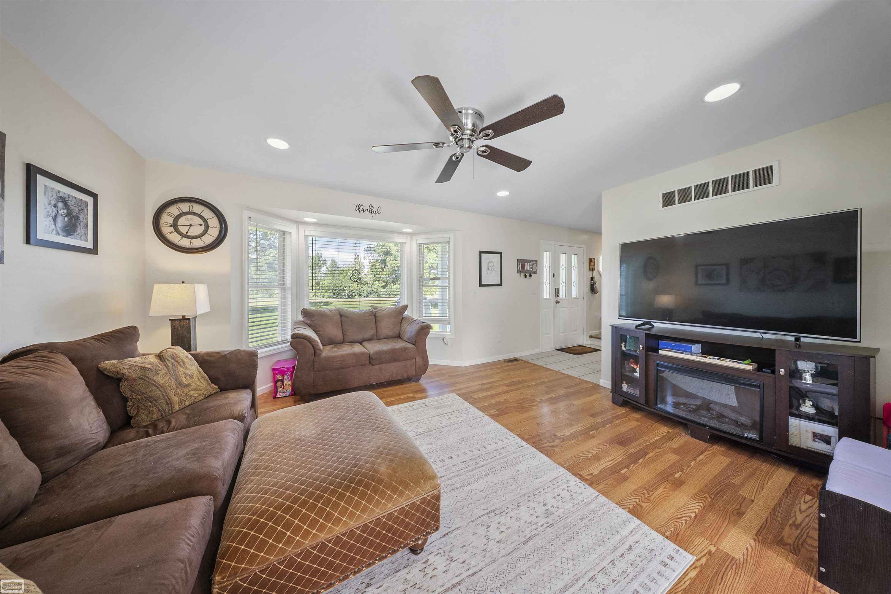 350 N Doran Road, Imlay City, MI 48444 — Photo 9