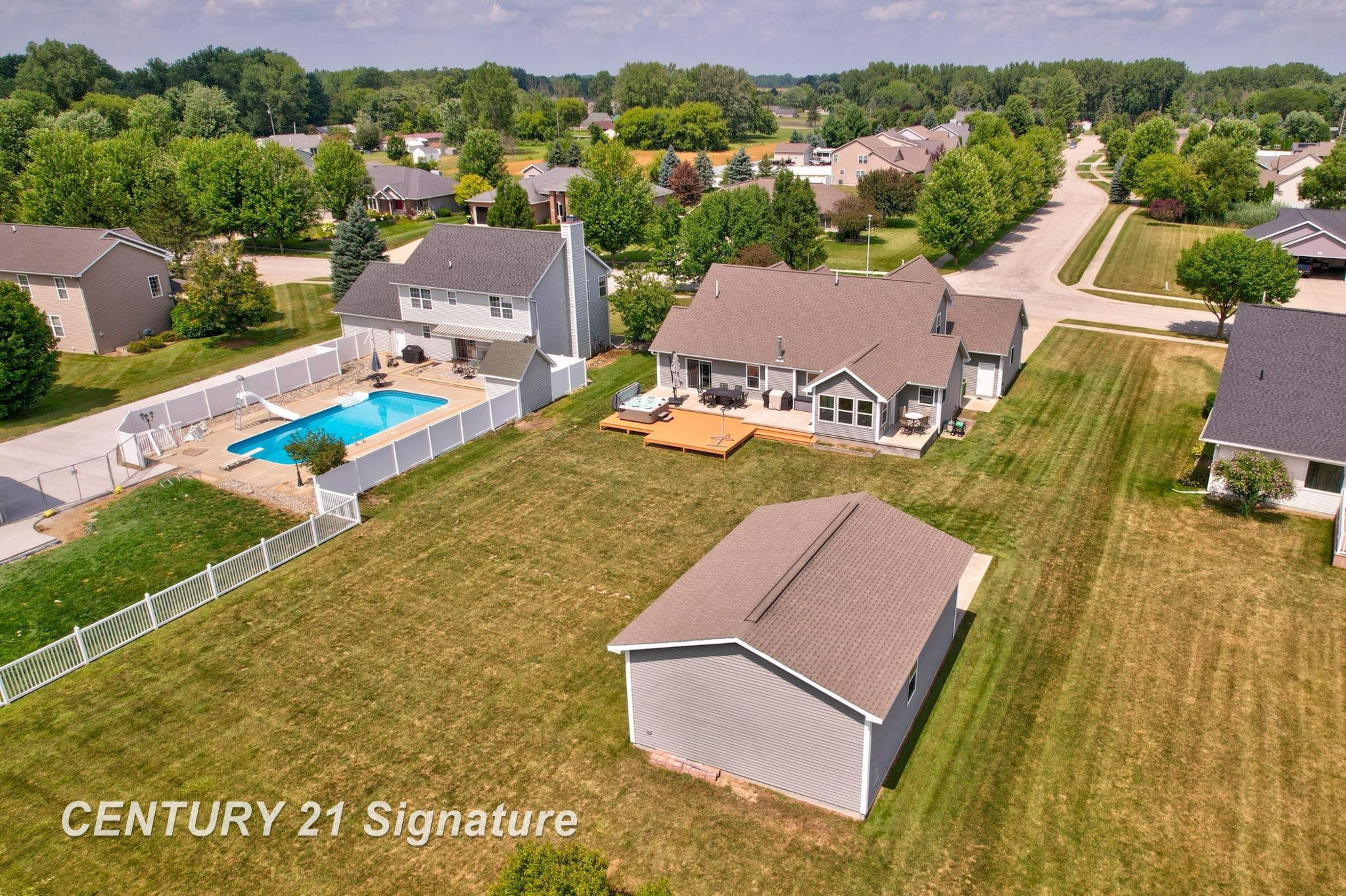 1929 Carter Ridge Court, Auburn, MI 48611 — Photo 8