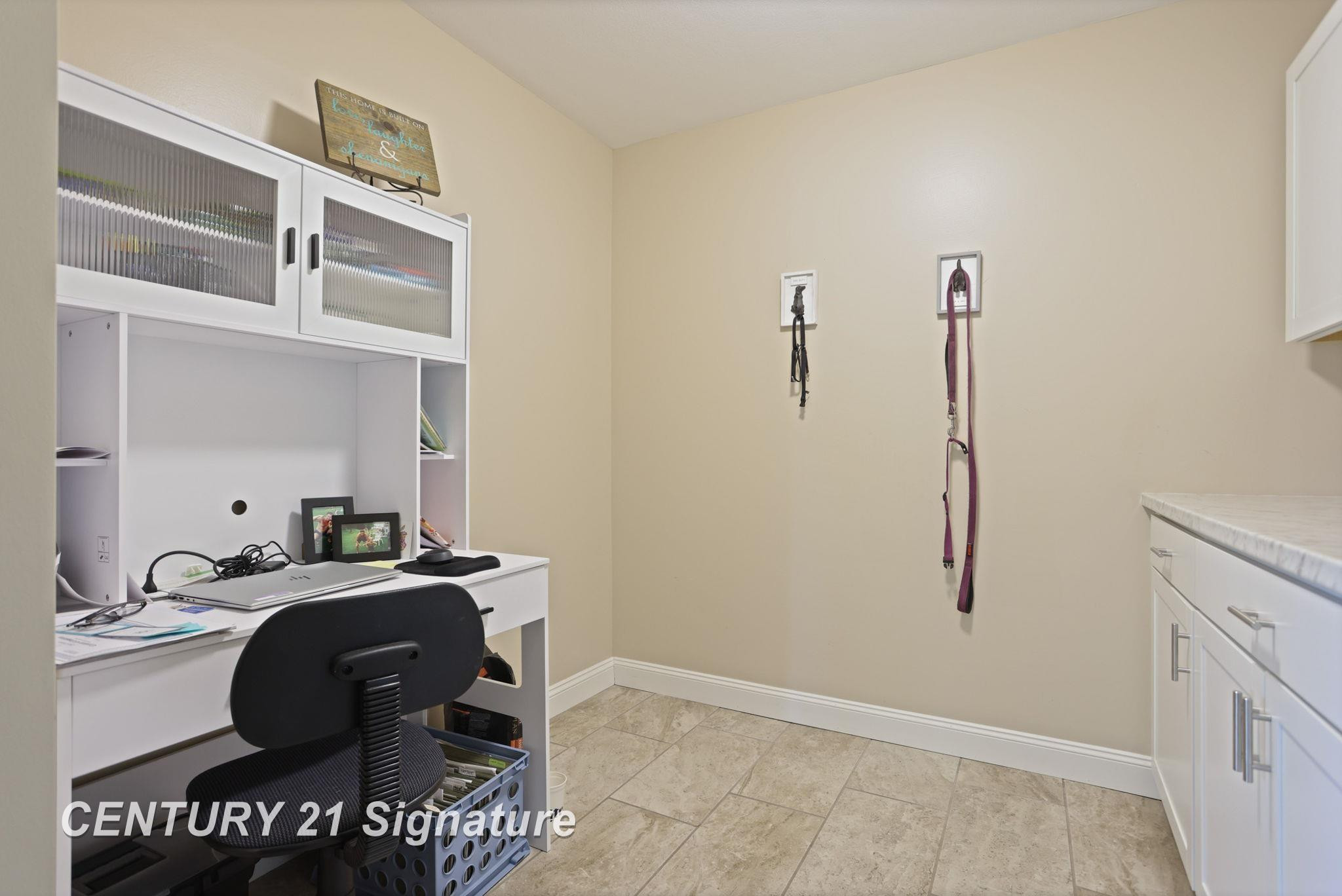 1929 Carter Ridge Court, Auburn, MI 48611 — Photo 39
