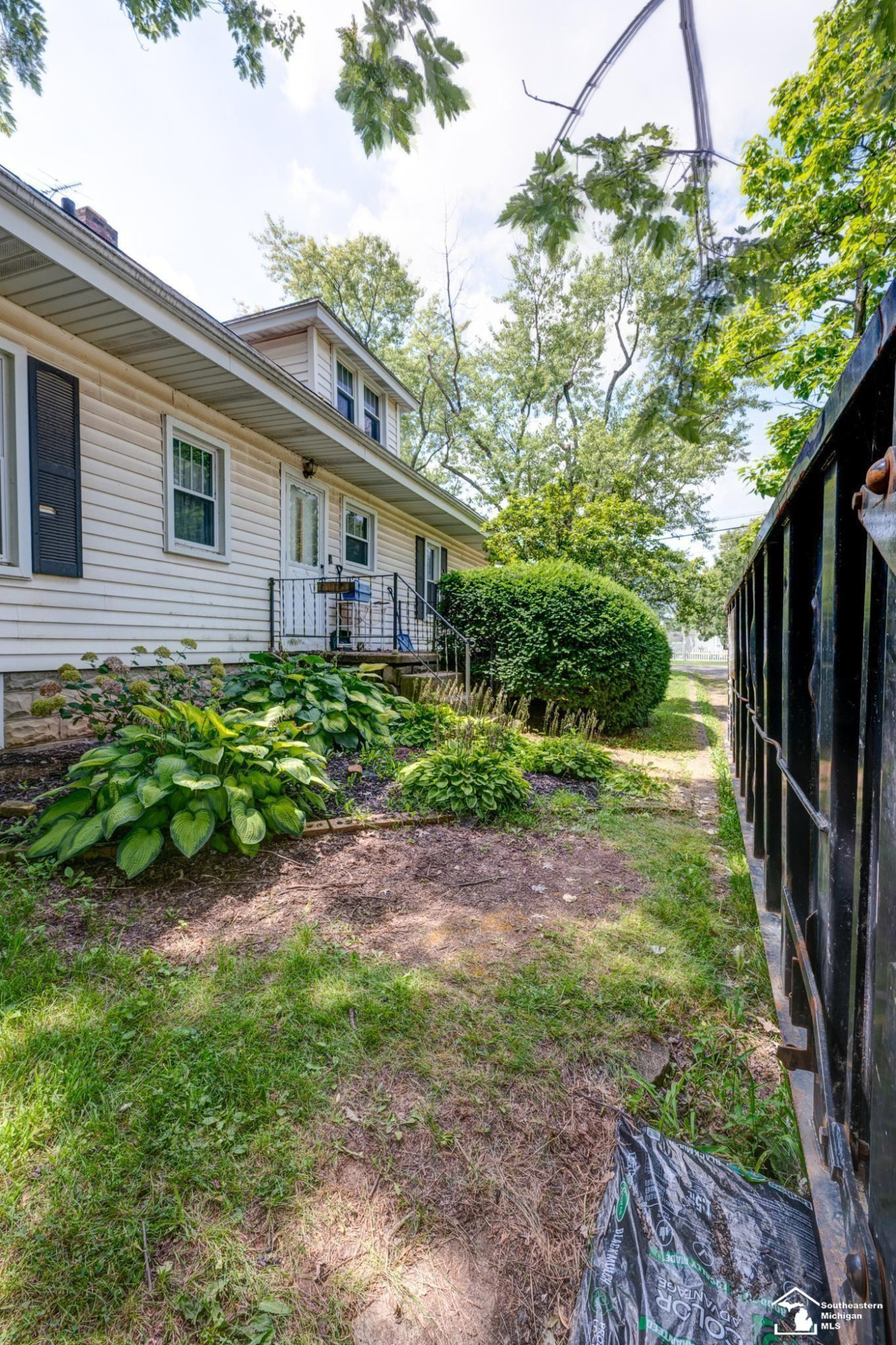 8318 Memorial Highway, MI 49267 — Photo 12