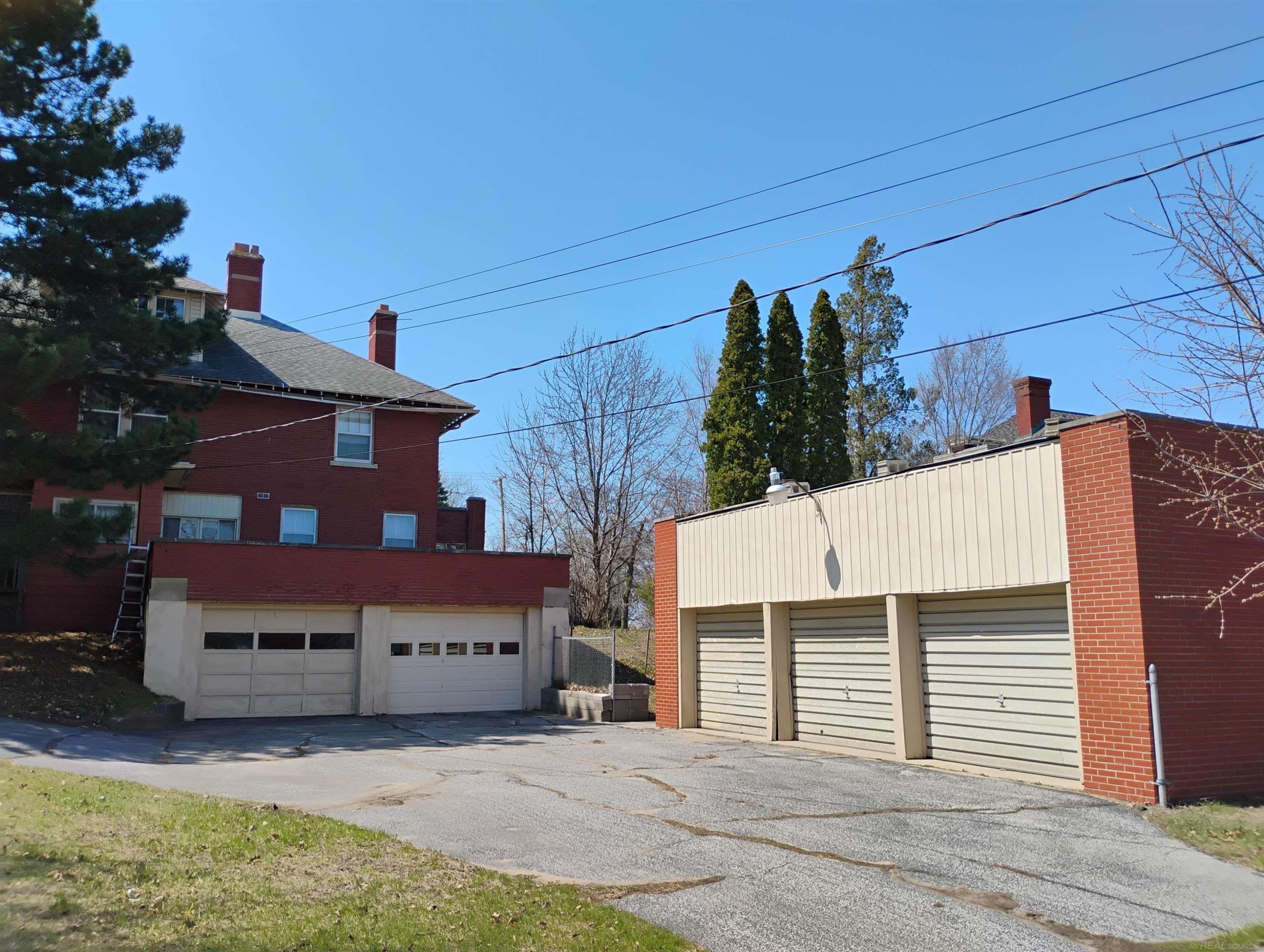 1106 State Street, Bay City, MI 48706 — Photo 3