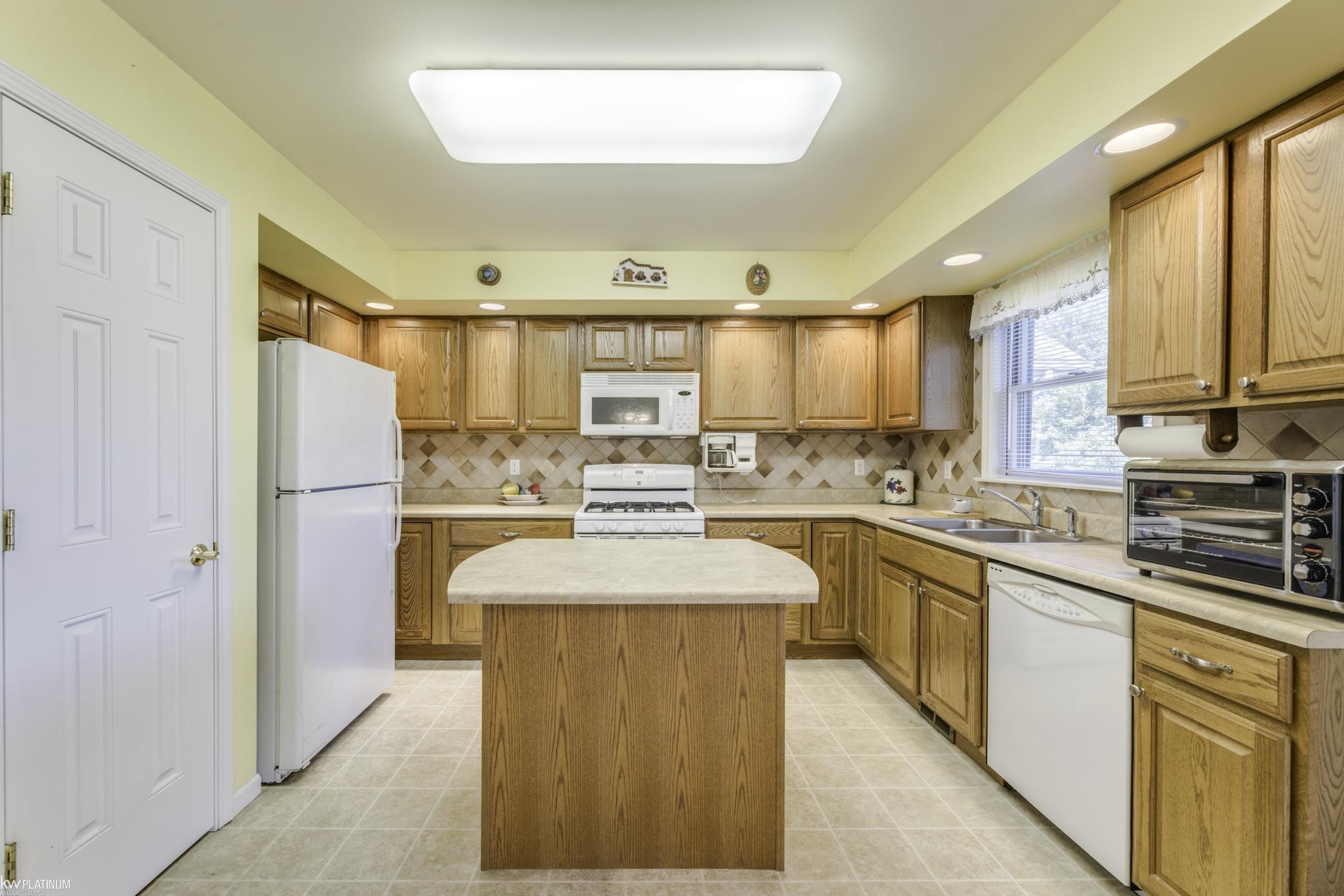 3930 River Road, MI — Photo 8