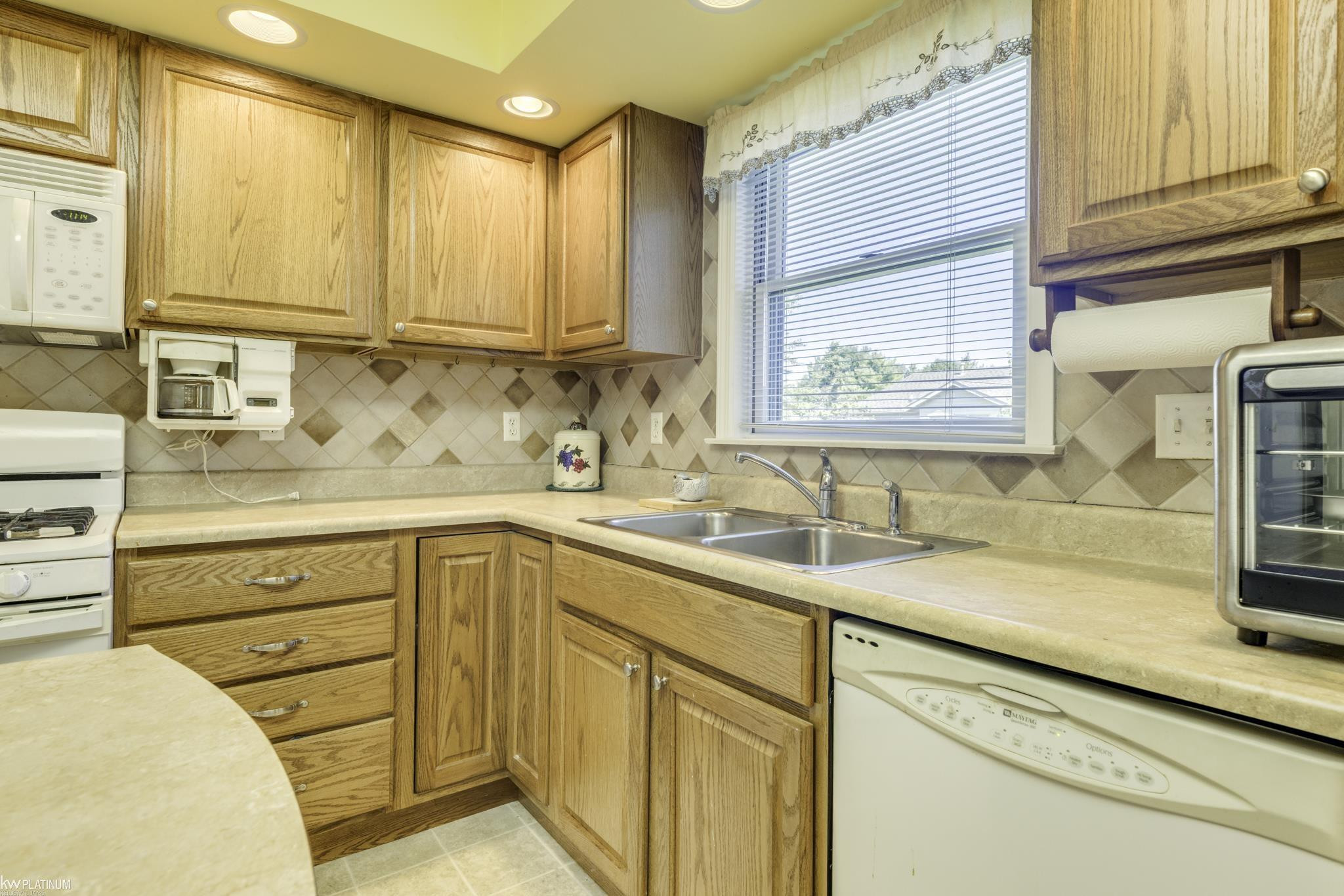 3930 River Road, MI — Photo 9