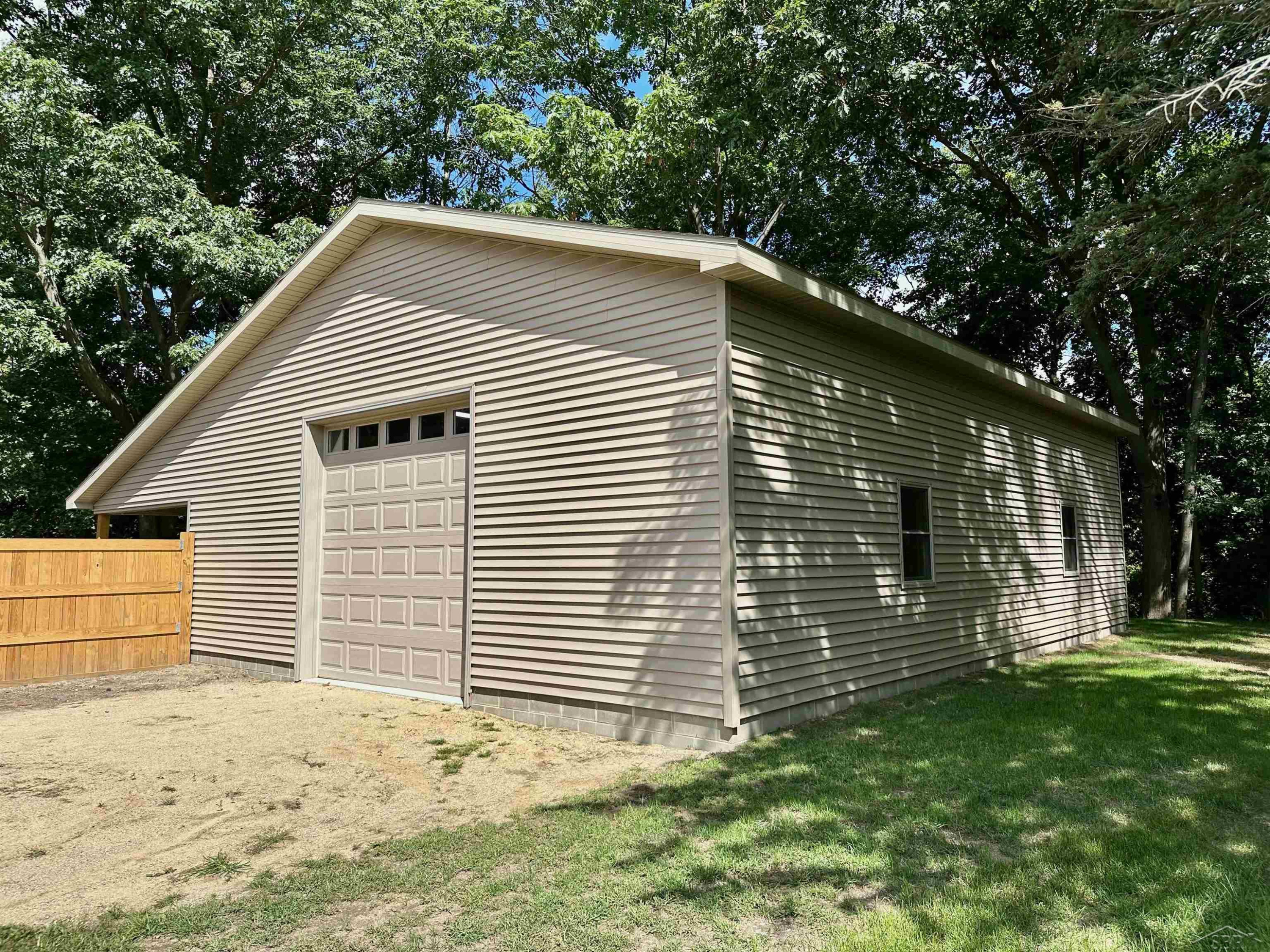 316 Nason Street, Chesaning, MI 48616 — Photo 4