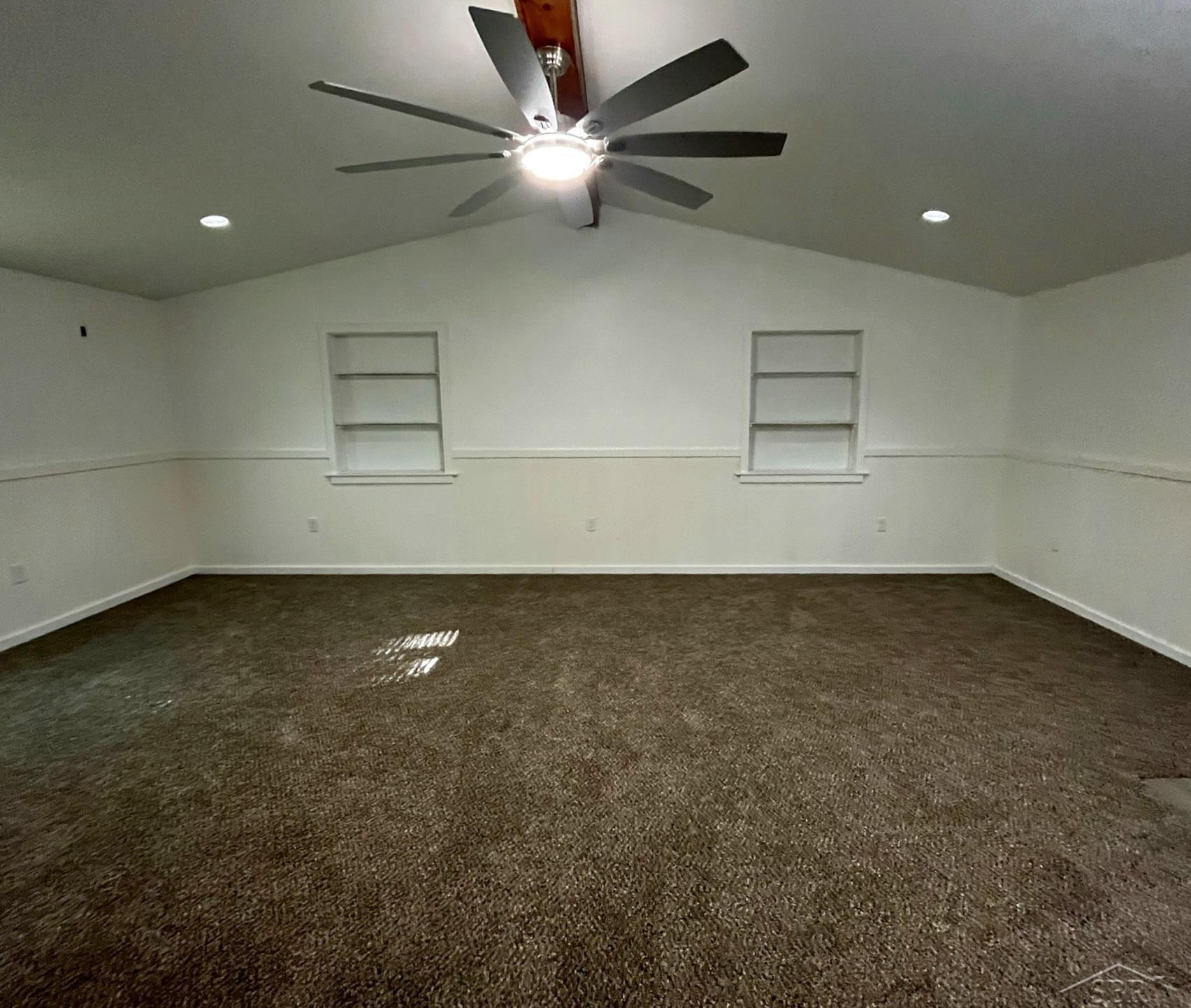 825 E Broad Street, Chesaning, MI 48616 — Photo 6