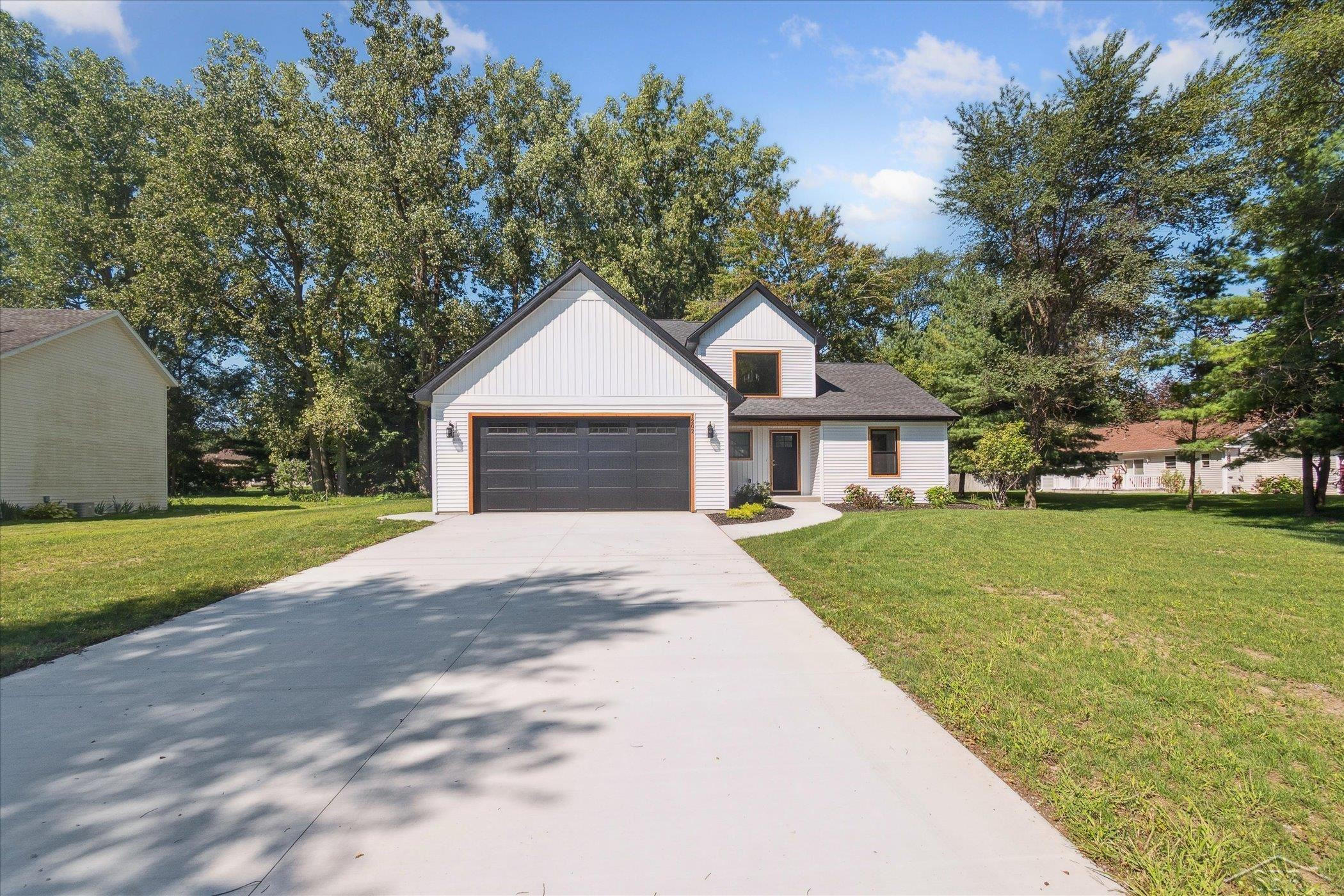 1202 S Hemlock Road, Hemlock, MI 48626 — Photo 2
